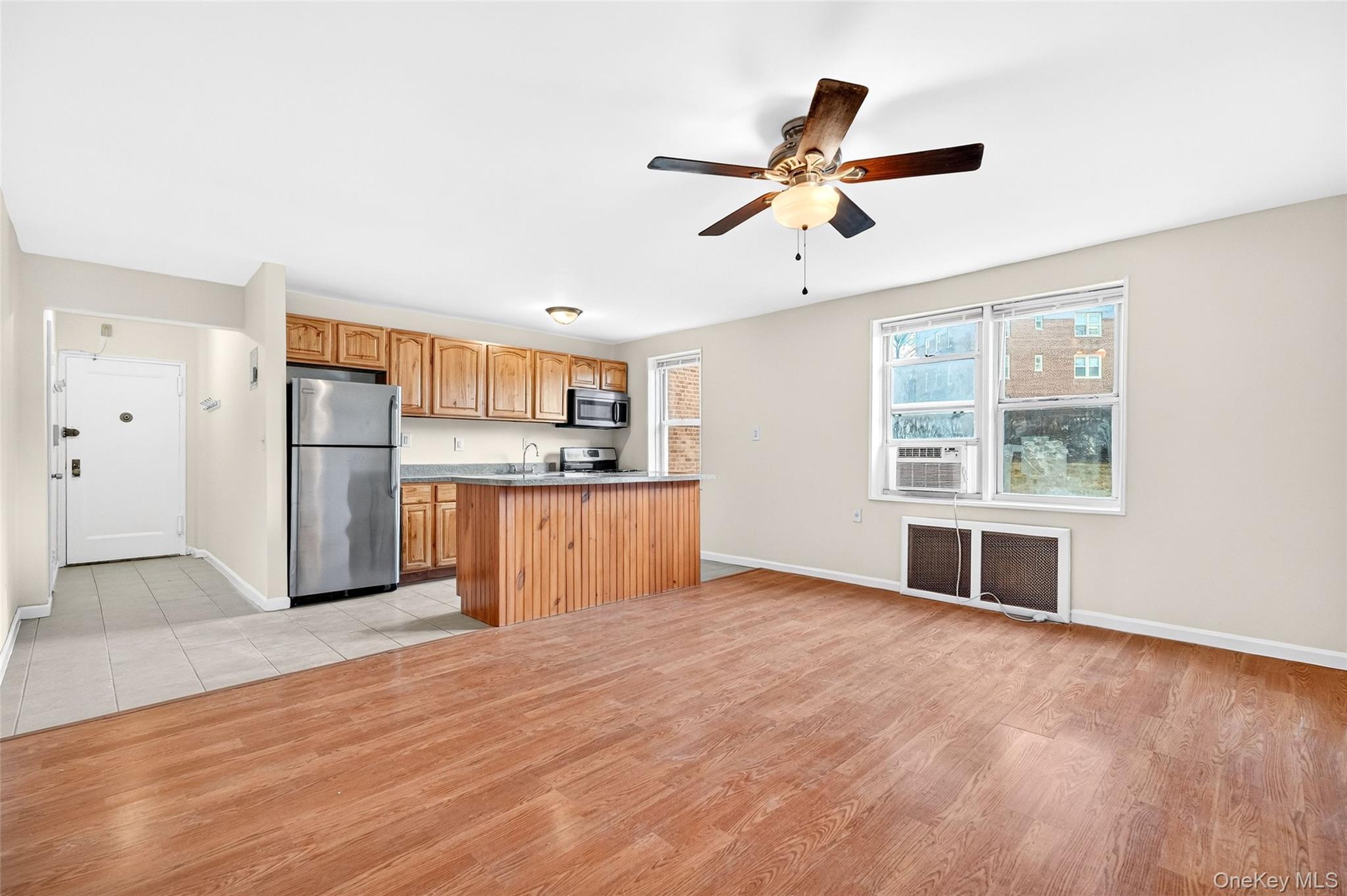 10 Davenport Avenue # 1F, New Rochelle, NY 10805