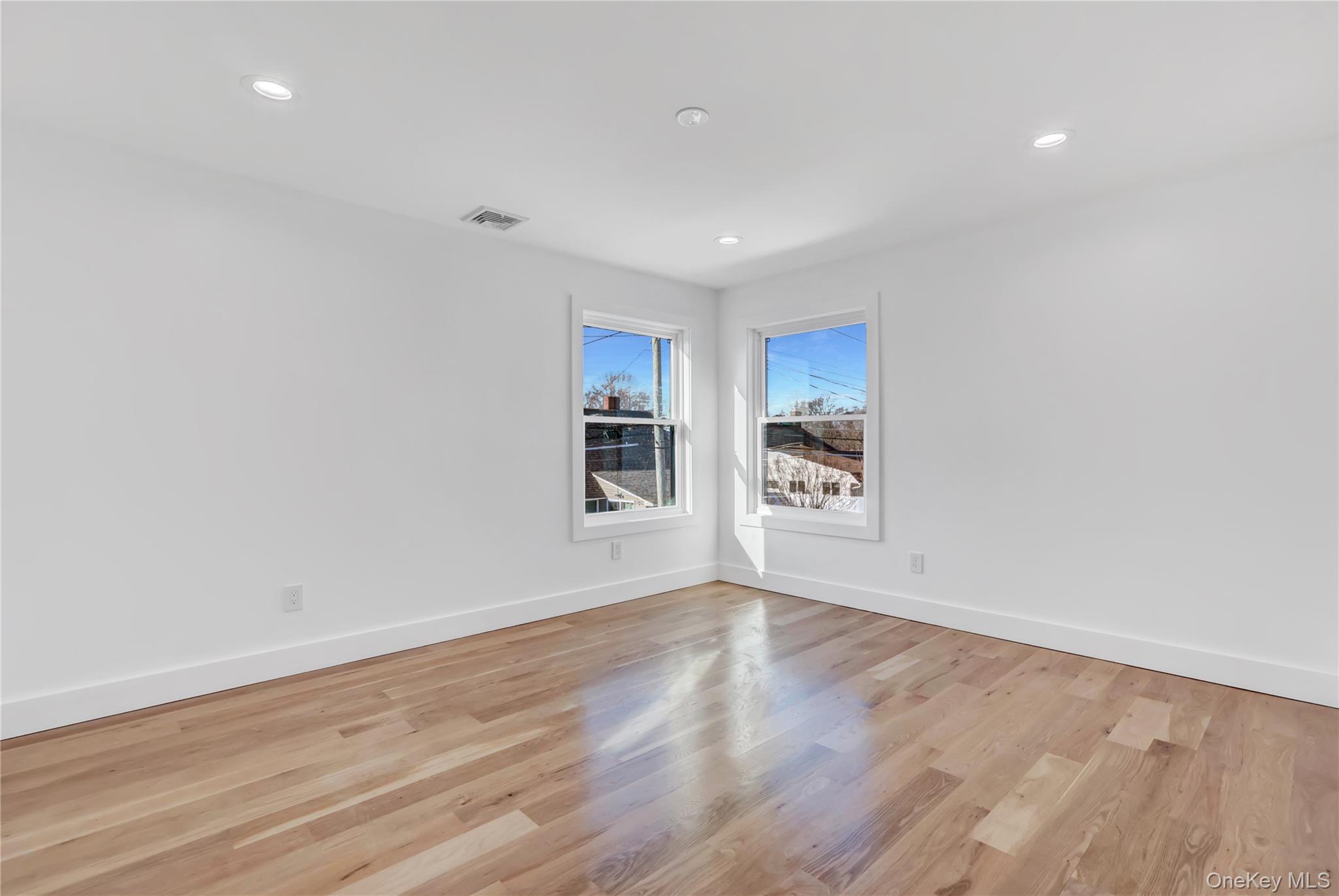 12 Dahlia Lane, Wantagh, NY 11793