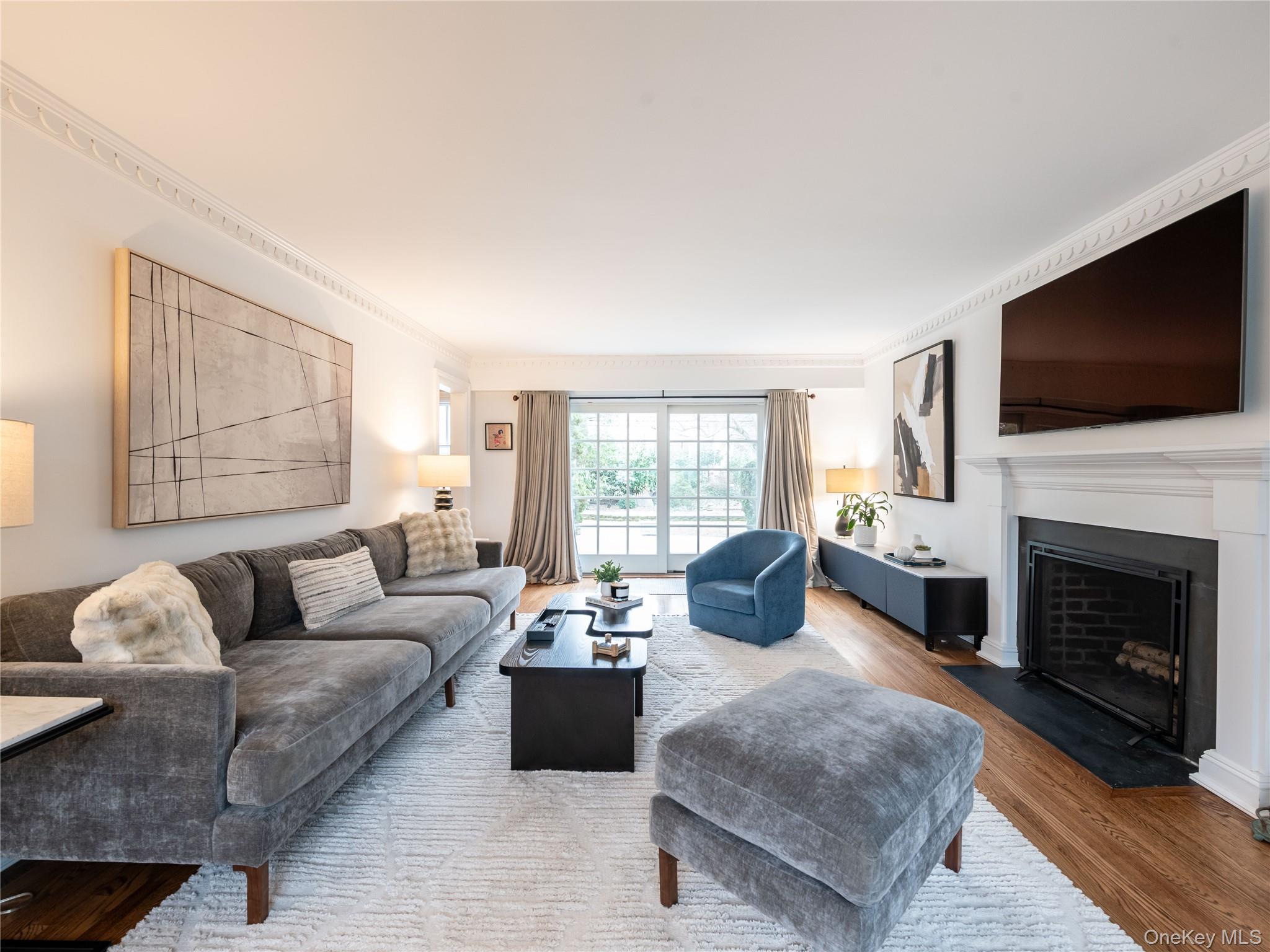 126 Northwoods Road, Manhasset, NY 11030