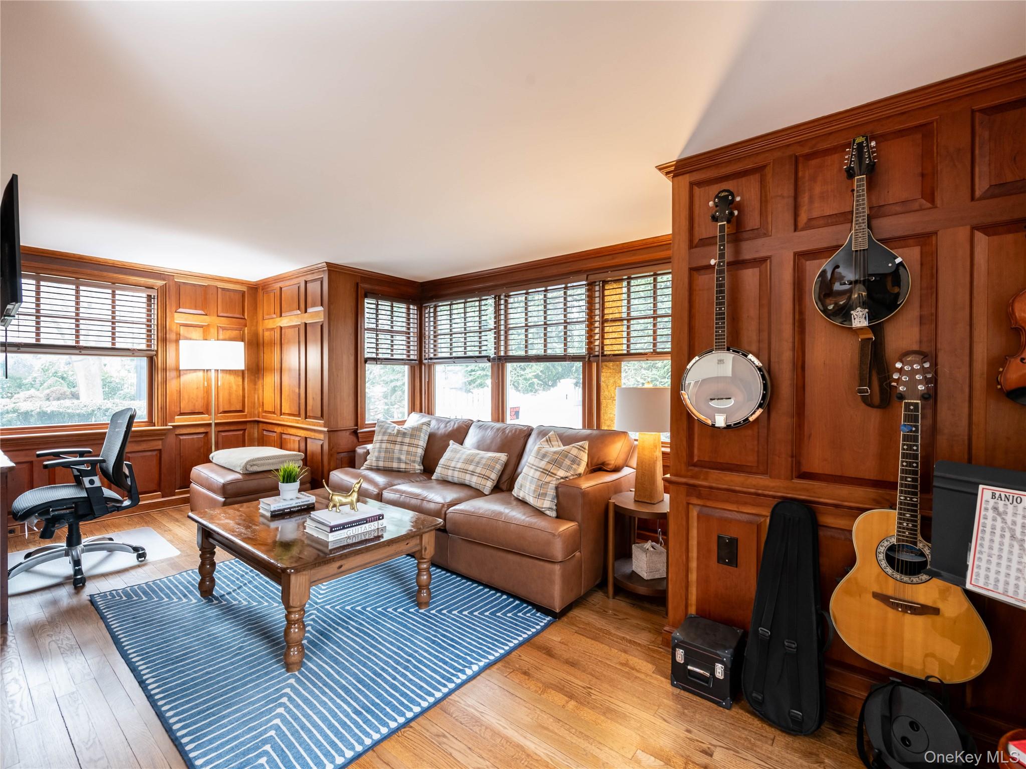 126 Northwoods Road, Manhasset, NY 11030