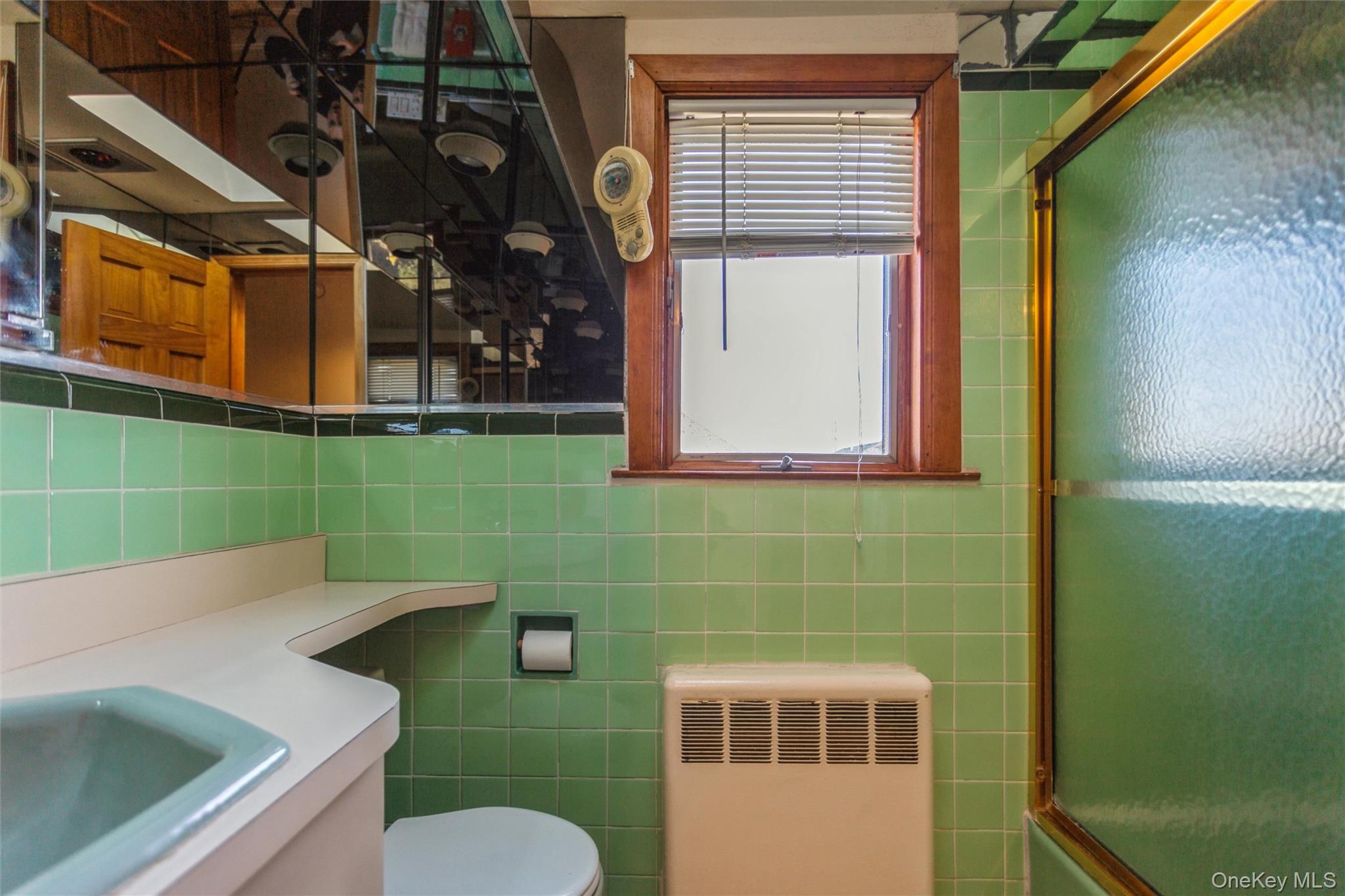 73 Parma Road, Island Park, NY 11558