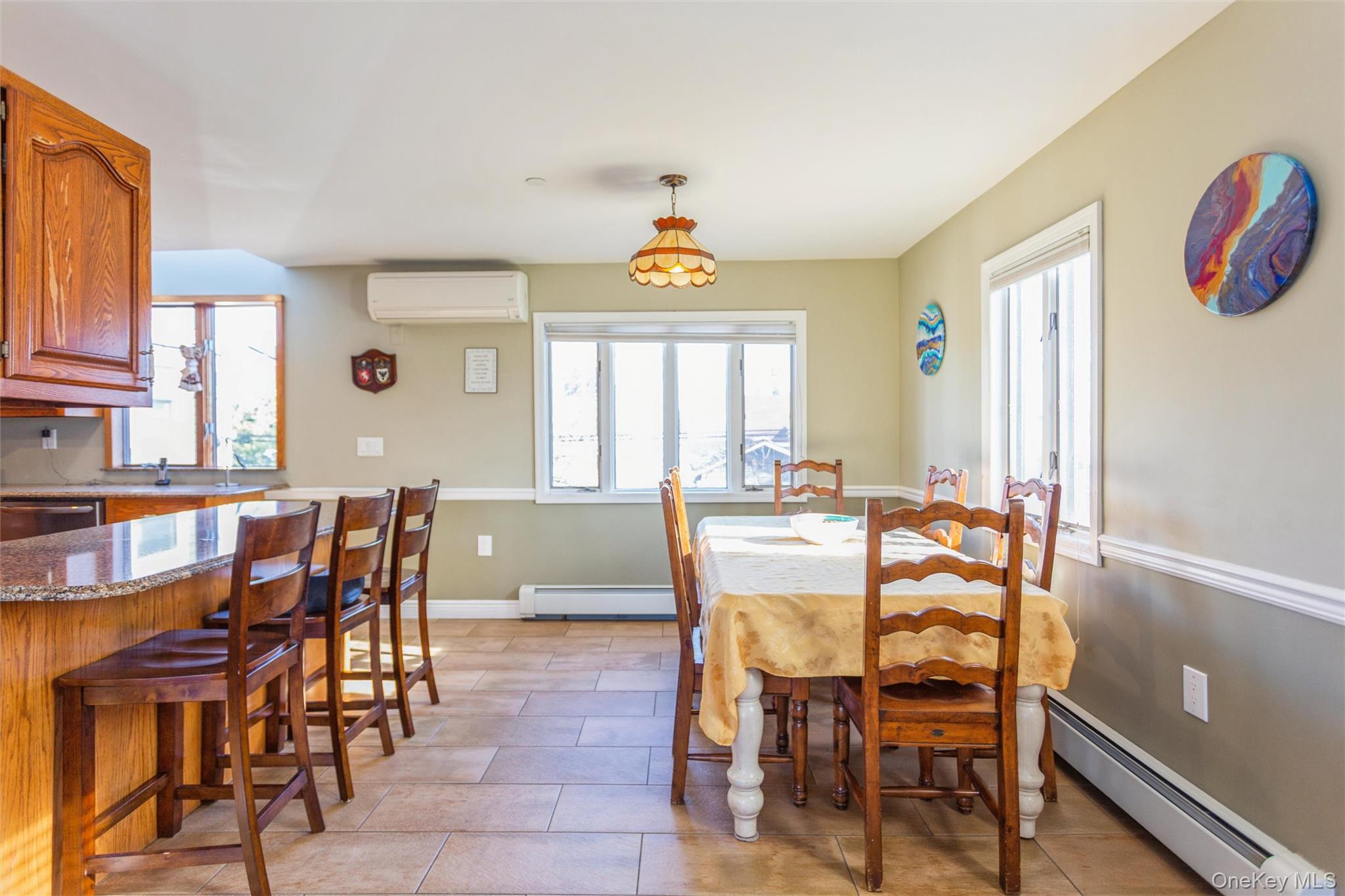 73 Parma Road, Island Park, NY 11558