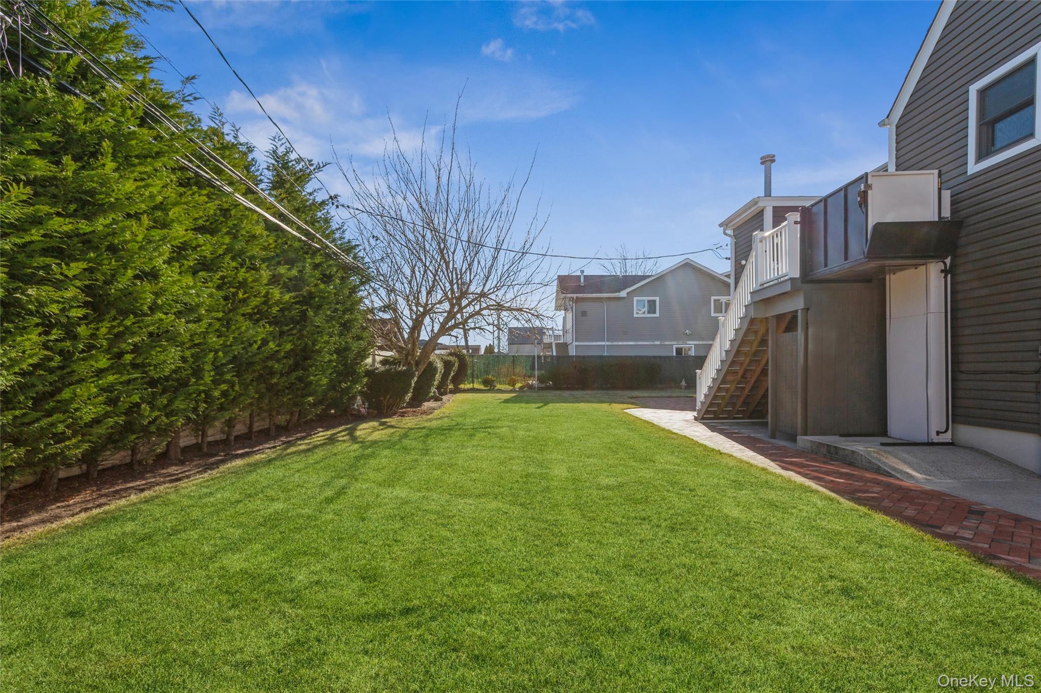 73 Parma Road, Island Park, NY 11558