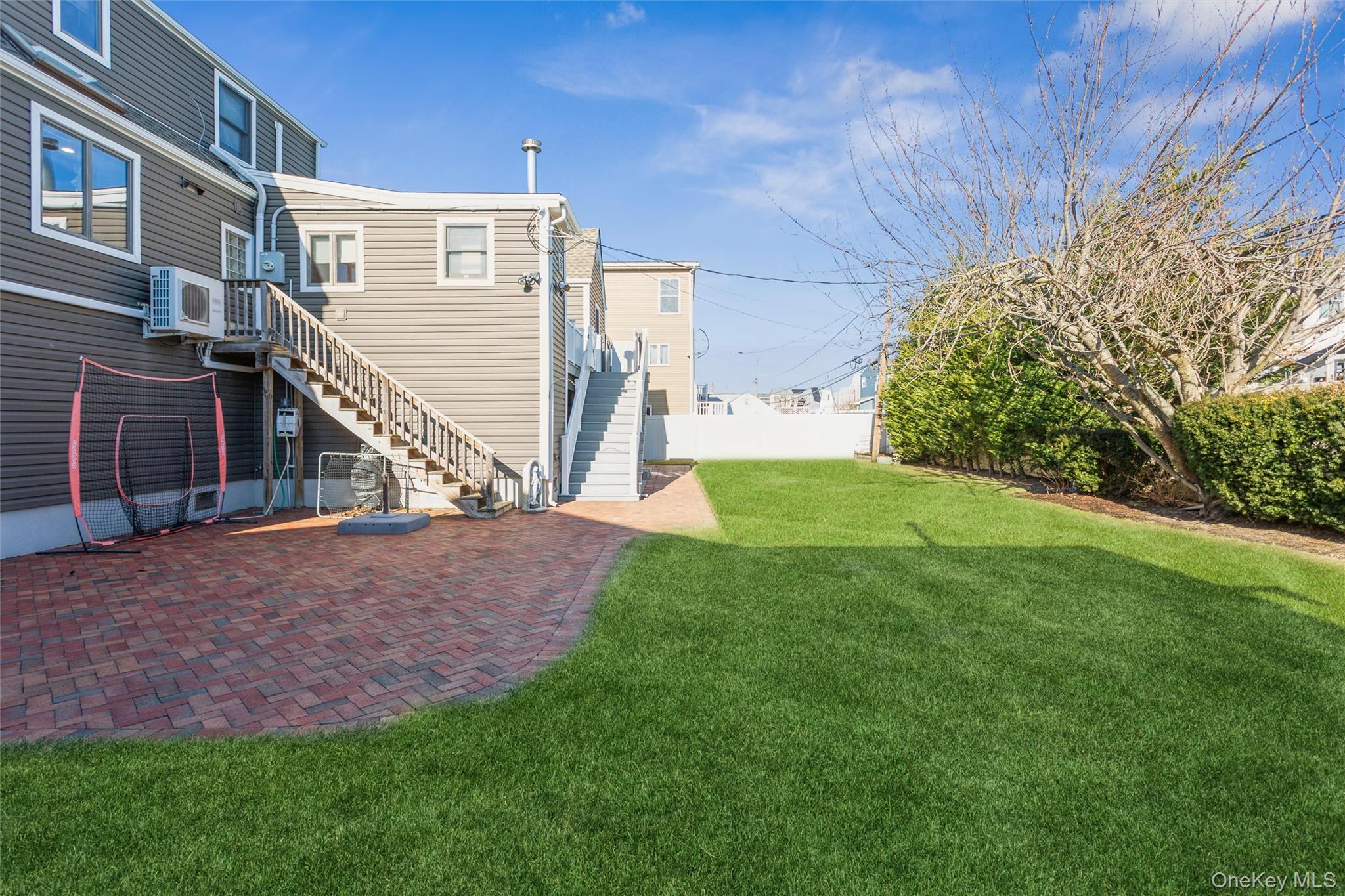 73 Parma Road, Island Park, NY 11558