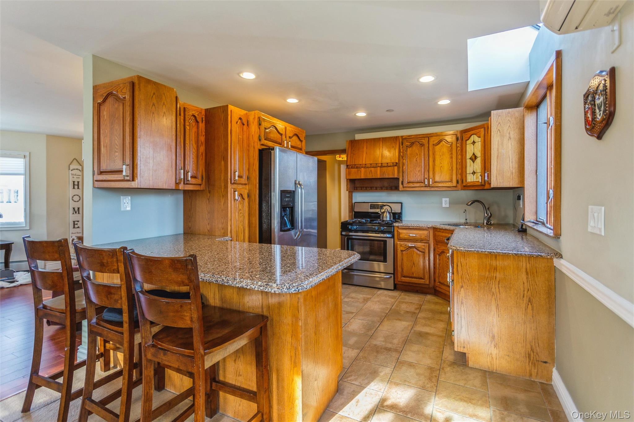 73 Parma Road, Island Park, NY 11558