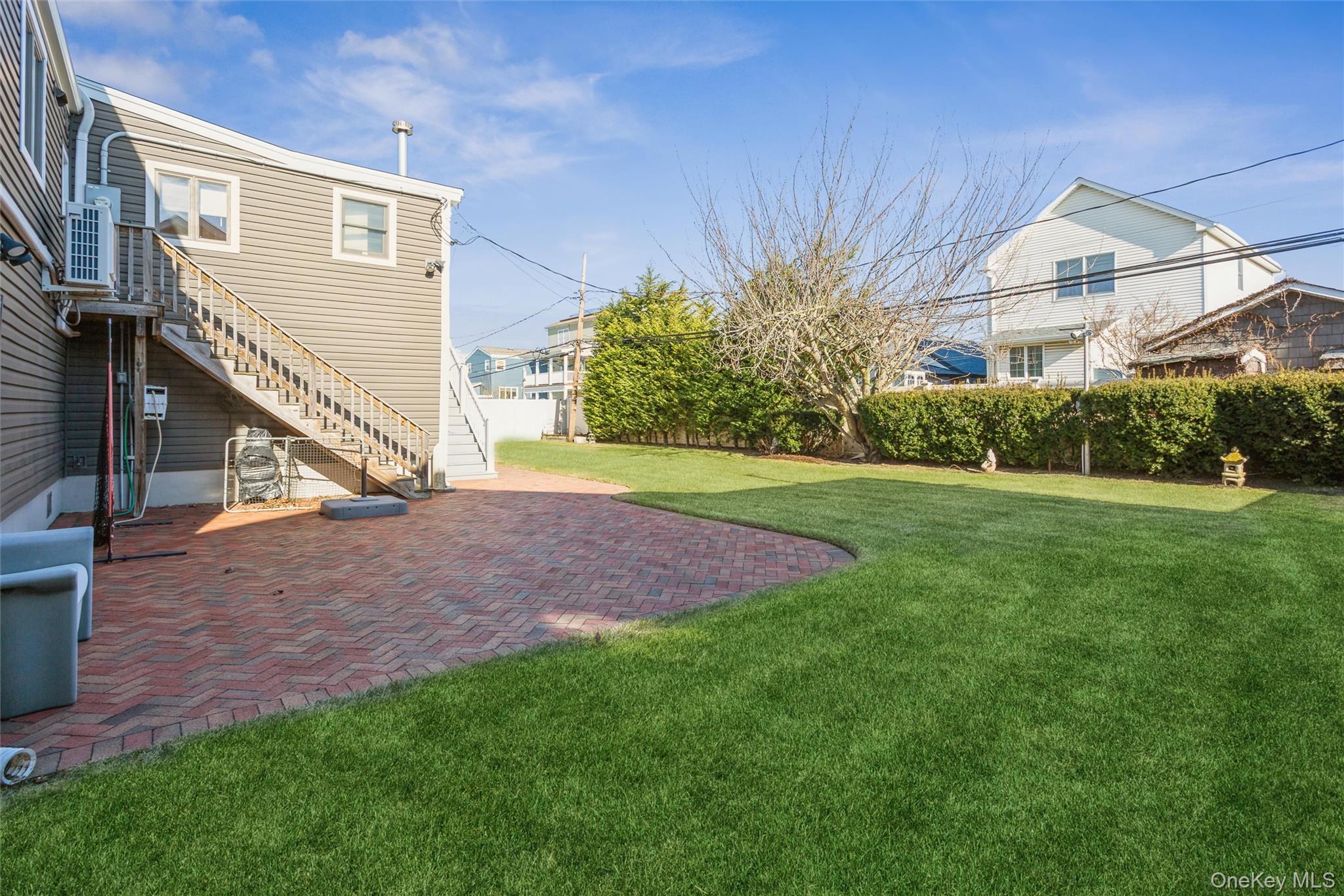 73 Parma Road, Island Park, NY 11558