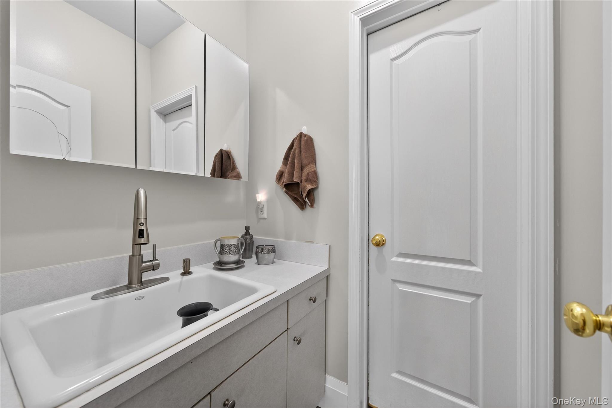 10 Lemberg Court # 401, Monroe, NY 10950