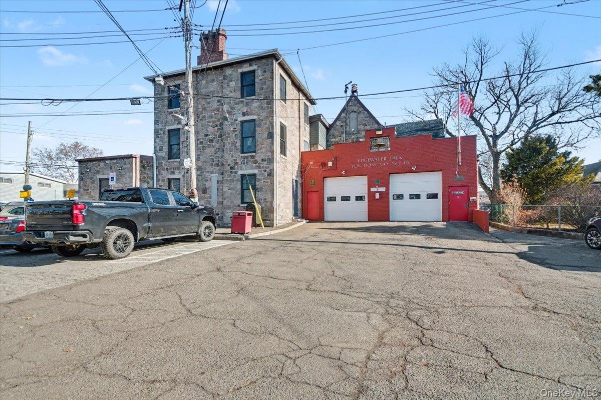 13B Edgewater Park # 13B, Bronx, NY 10465