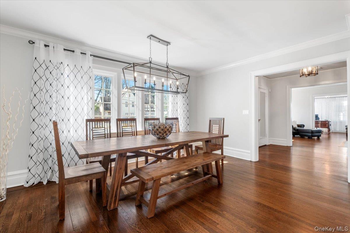 9 Lockwood Road, Scarsdale, NY 10583