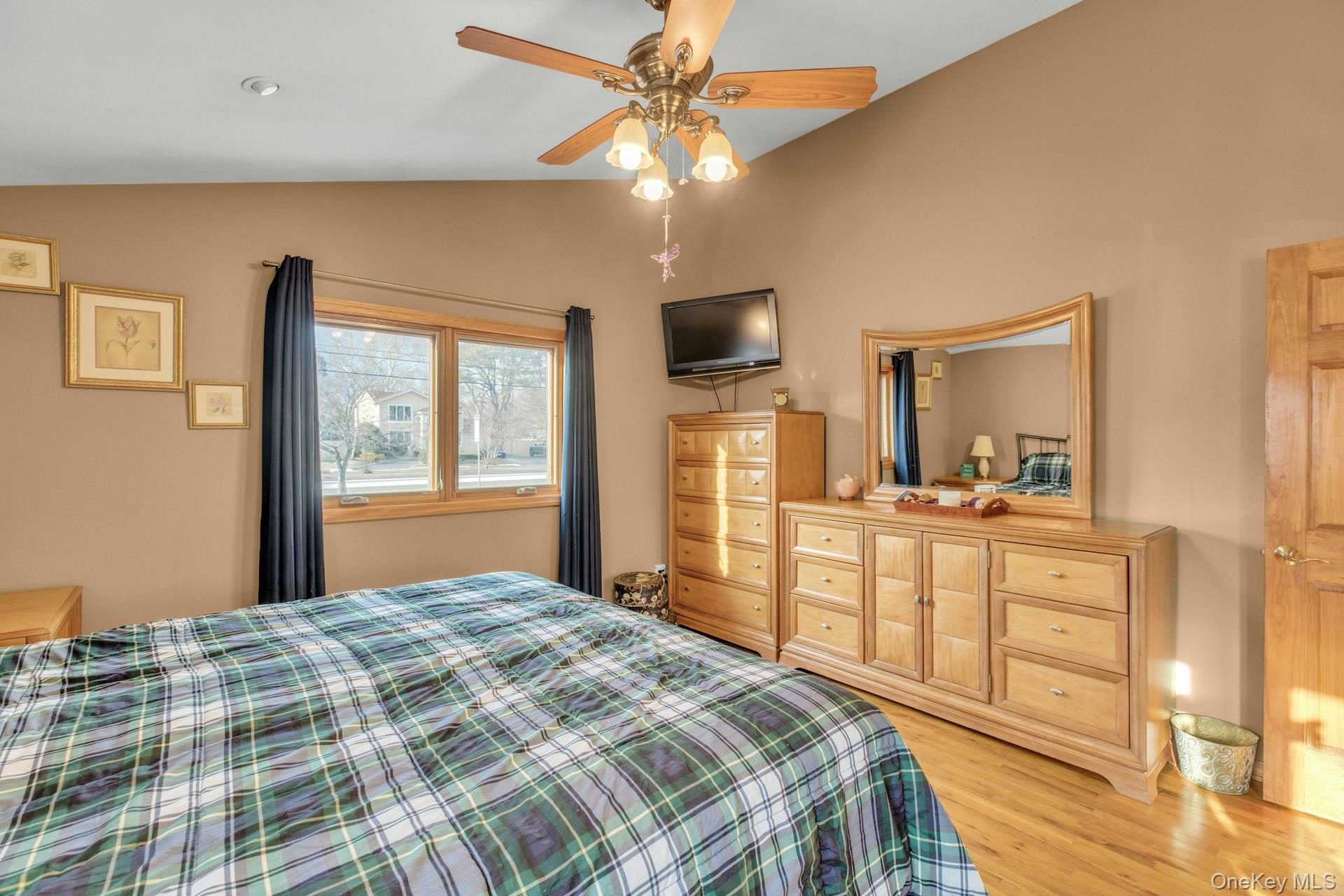 1044 Commack Road, Dix Hills, NY 11746