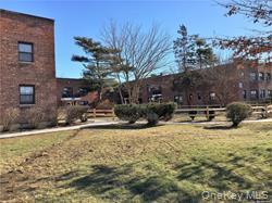 106 Division Avenue # 1E, Levittown, NY 11756