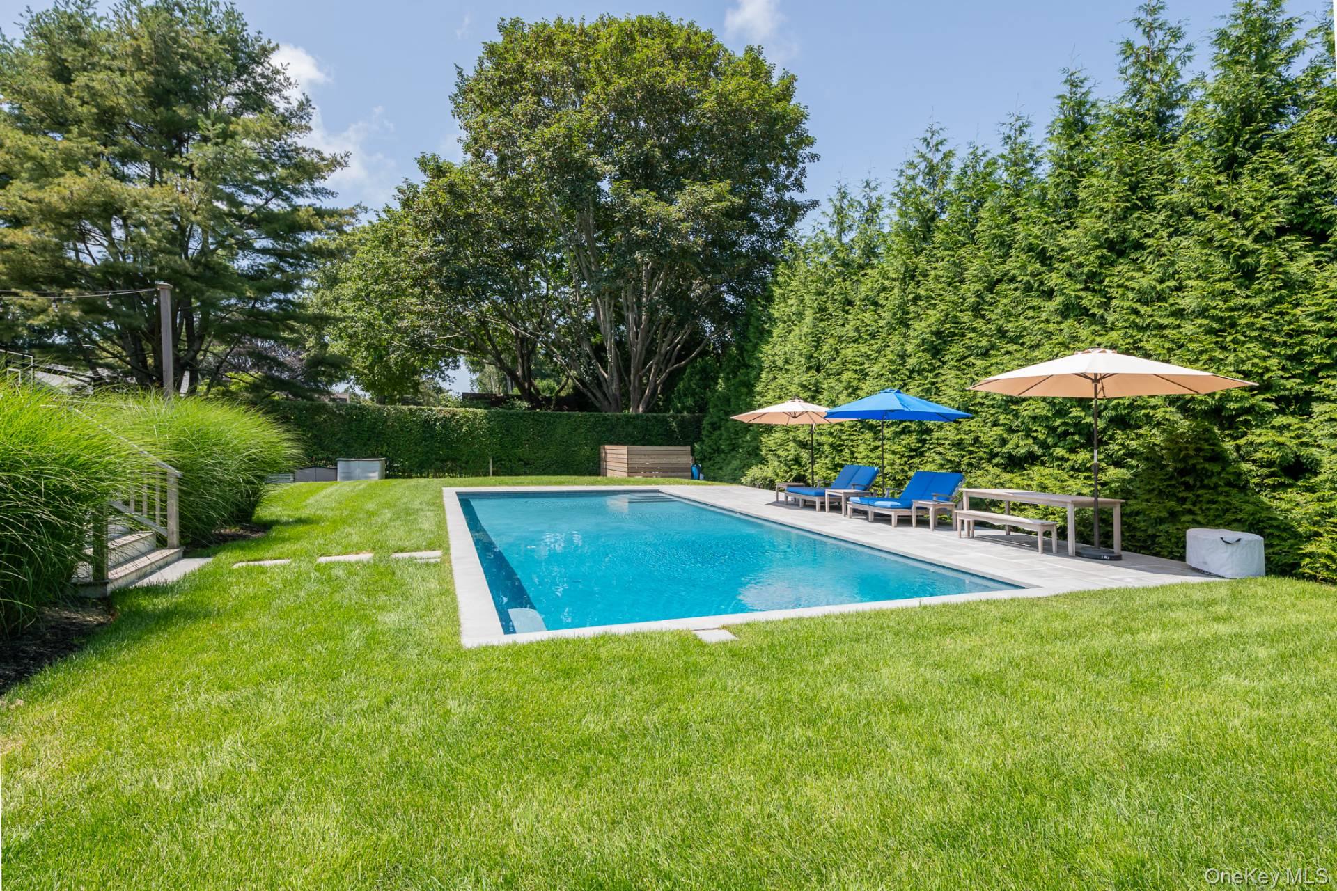 11 Murray Place, Bridgehampton, NY 11932