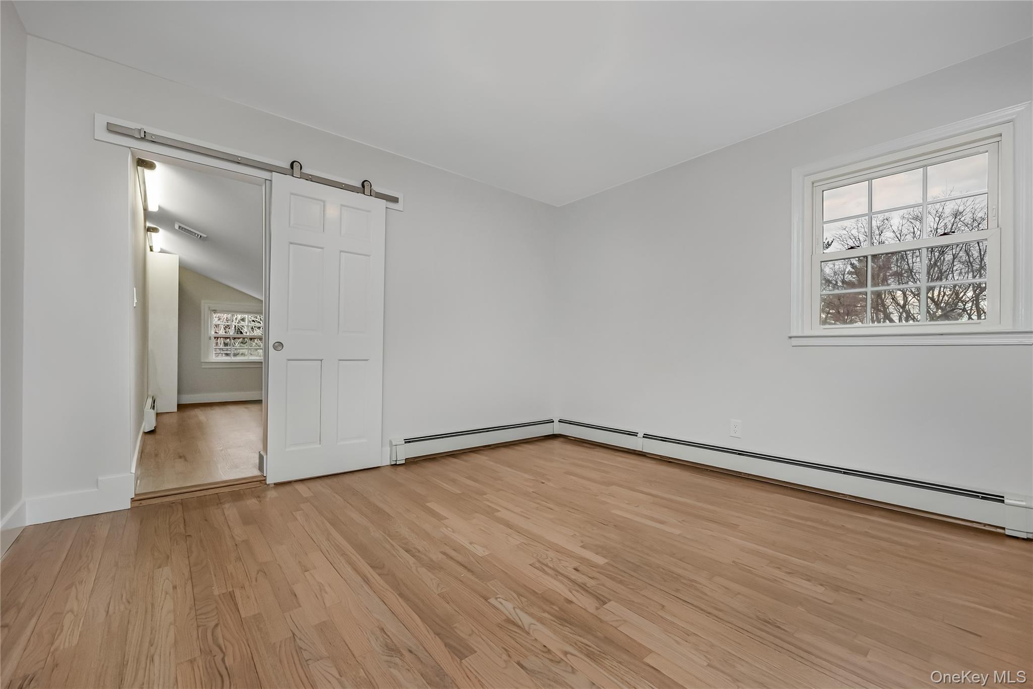 20 Rolling Drive, Brookville, NY 11545