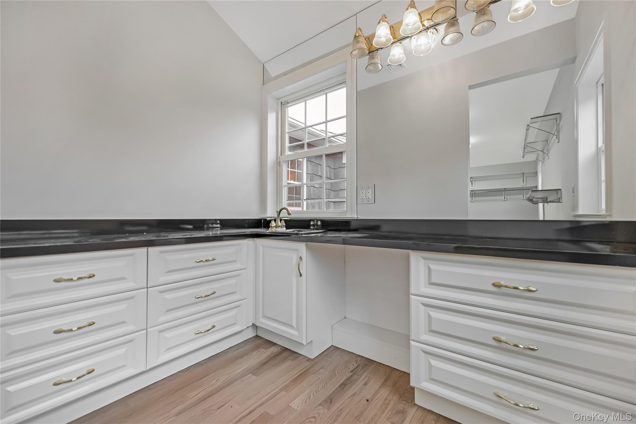 20 Rolling Drive, Brookville, NY 11545