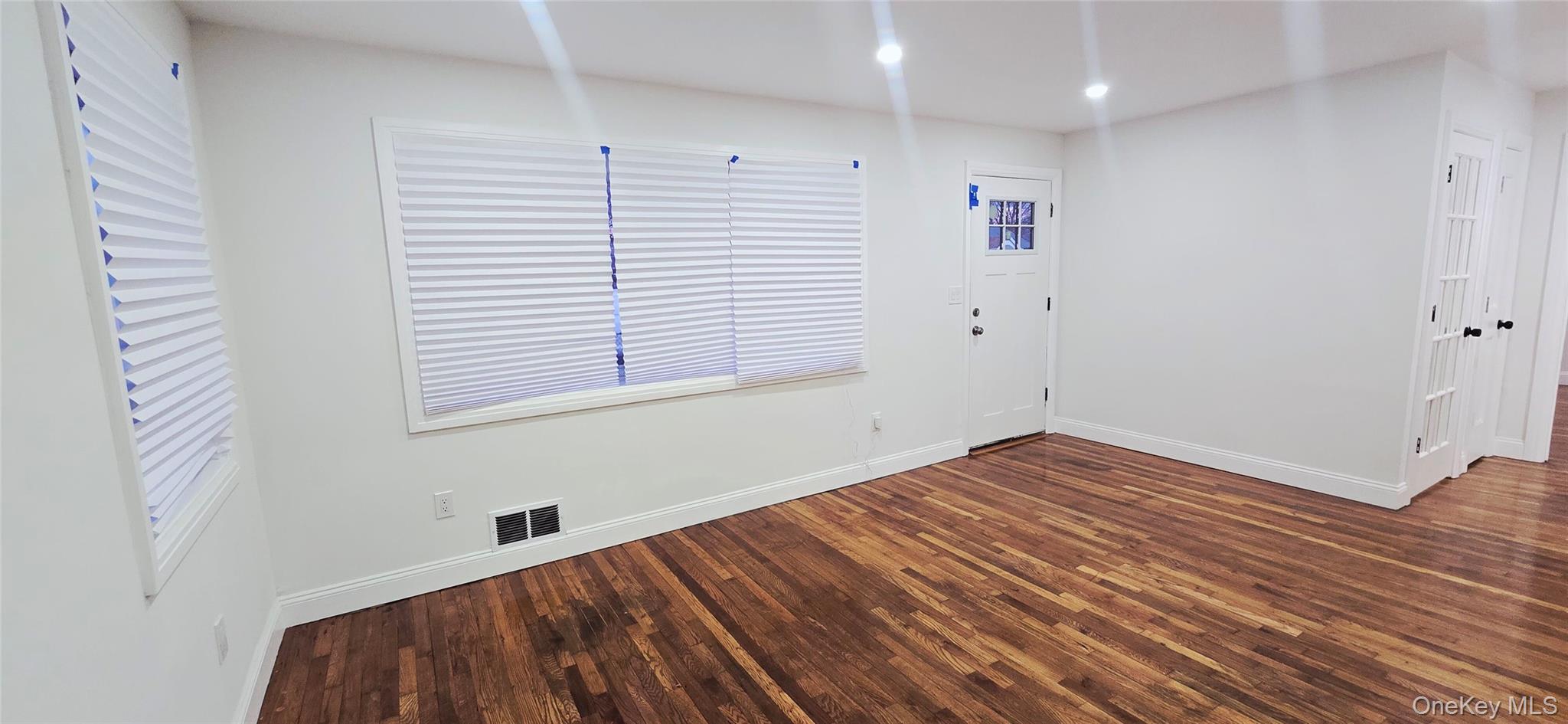 33 Silverpine Drive, Amityville, NY 11701