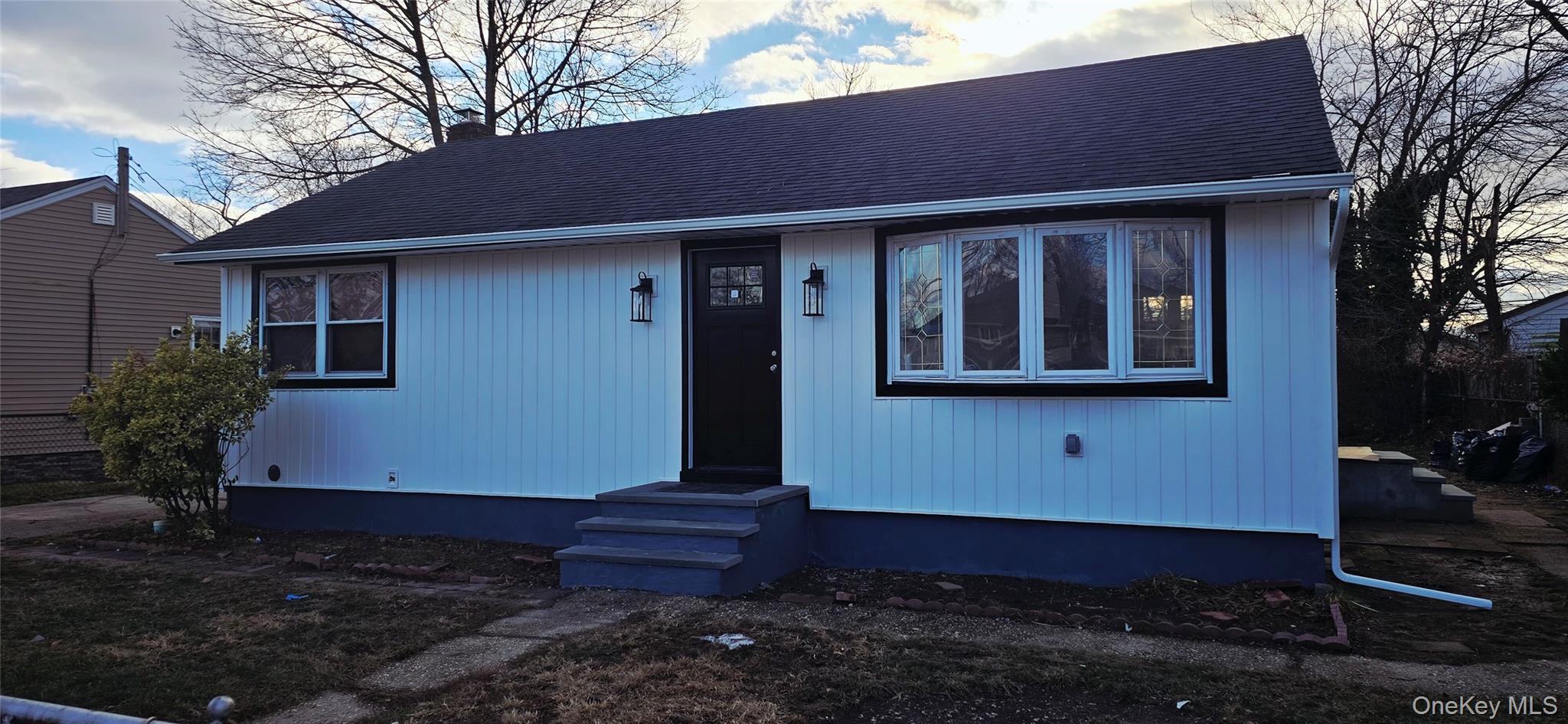 33 Silverpine Drive, Amityville, NY 11701