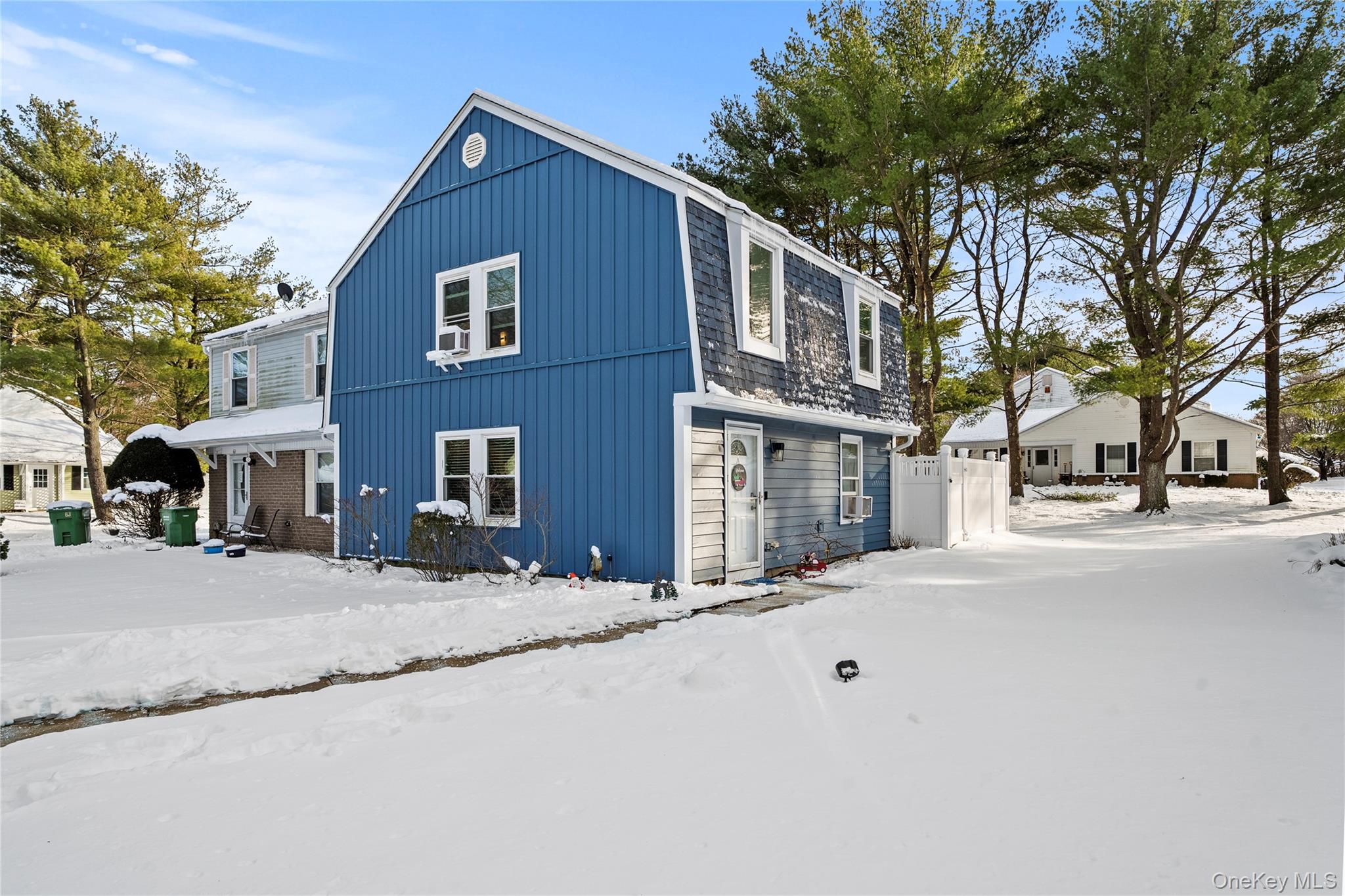 61 Federal Lane, Coram, NY 11727