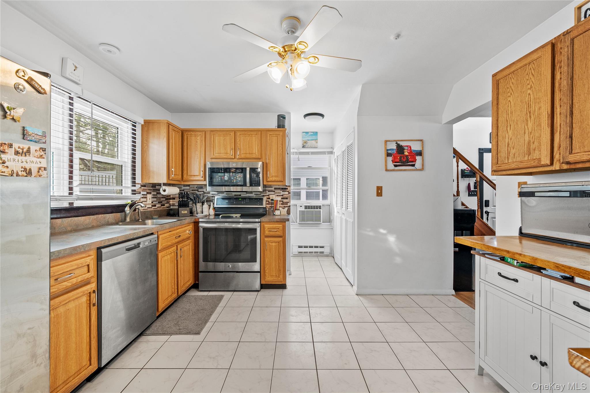 61 Federal Lane, Coram, NY 11727