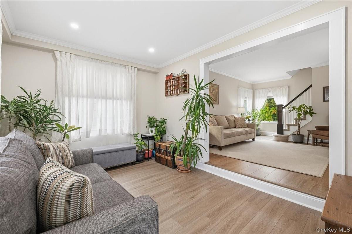 112 Longworth Avenue, Woodmere, NY 11598