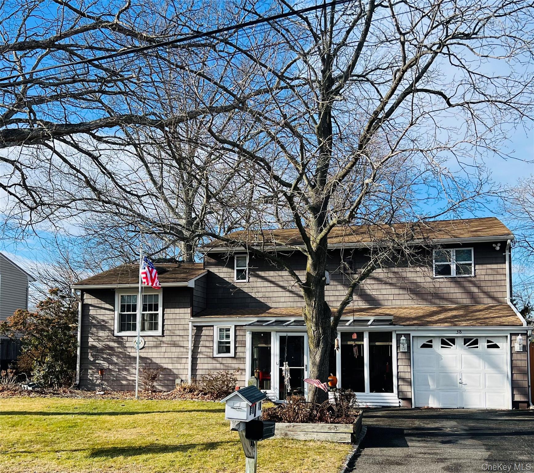 38 Riviera Drive, Selden, NY 11784