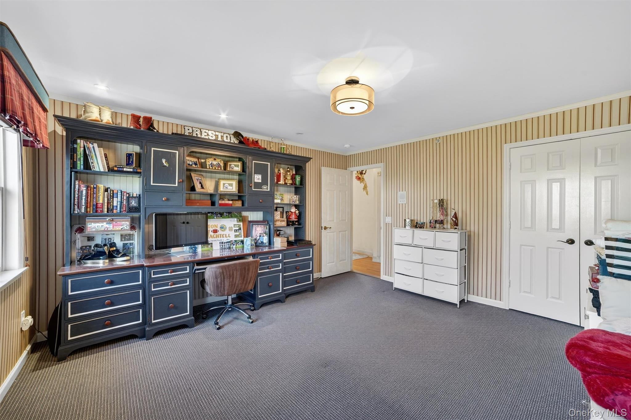 6 Rest Avenue, Ardsley, NY 10502