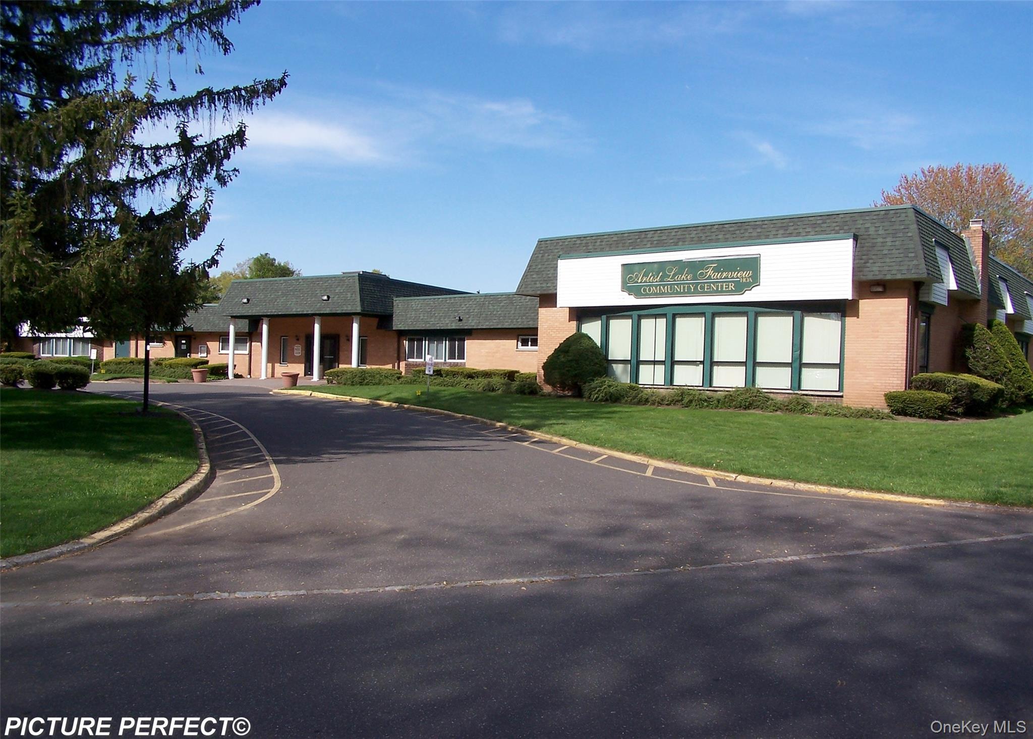 89 Artist Lake Drive, Middle Island, NY 11953