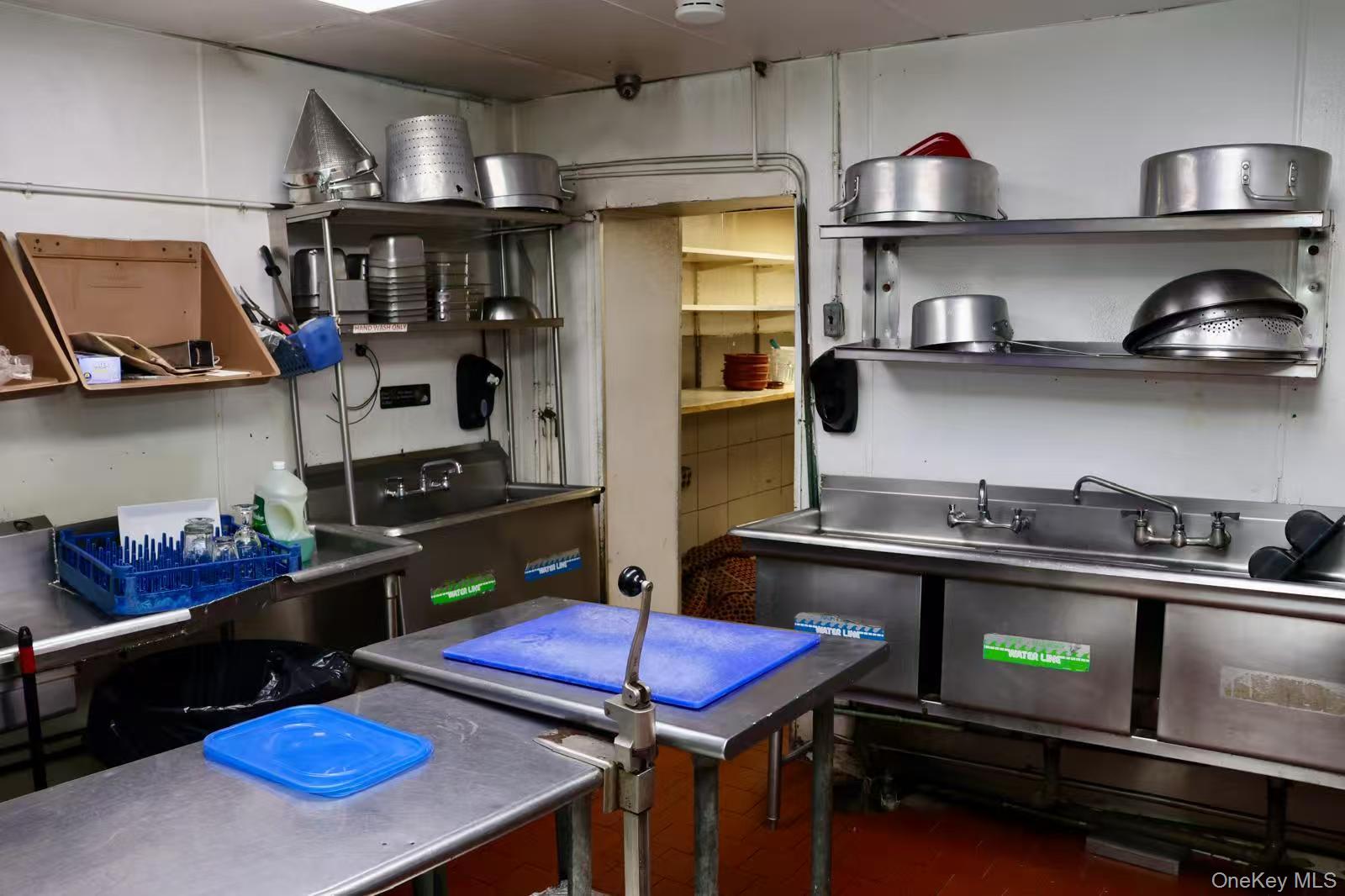 25317 Northern Boulevard # Restaurant, Little Neck, NY 11362