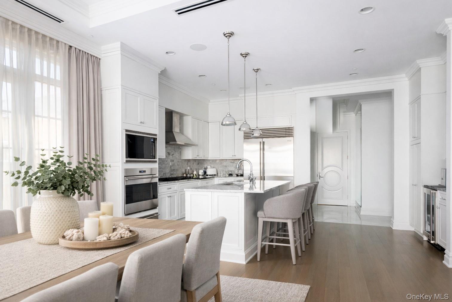 5000 Royal Court # 5307, North Hills, NY 11040