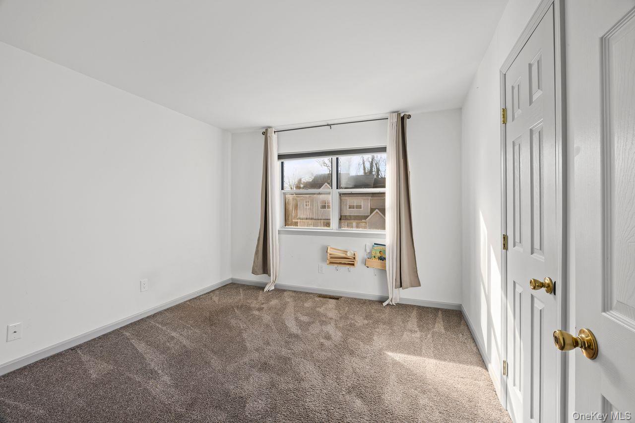 117 Leeward Lane, Port Jefferson, NY 11777