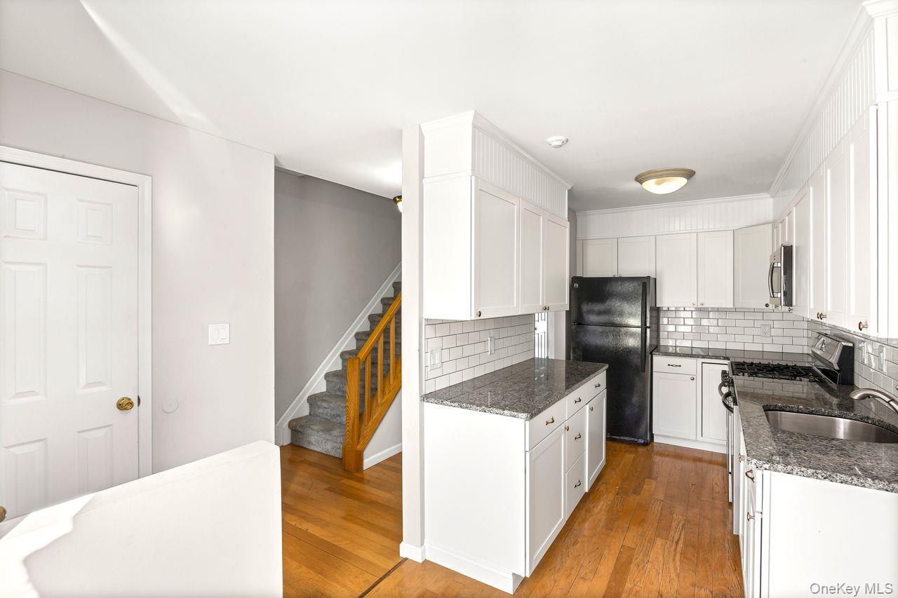 117 Leeward Lane, Port Jefferson, NY 11777