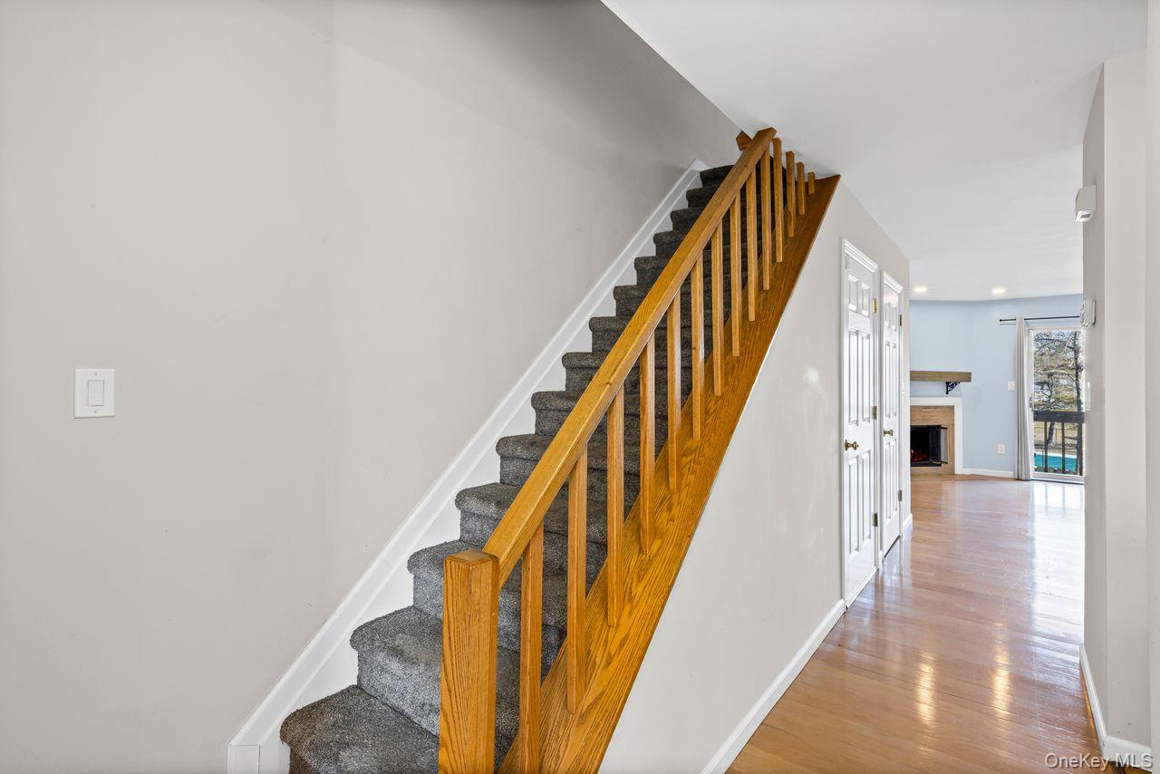 117 Leeward Lane, Port Jefferson, NY 11777