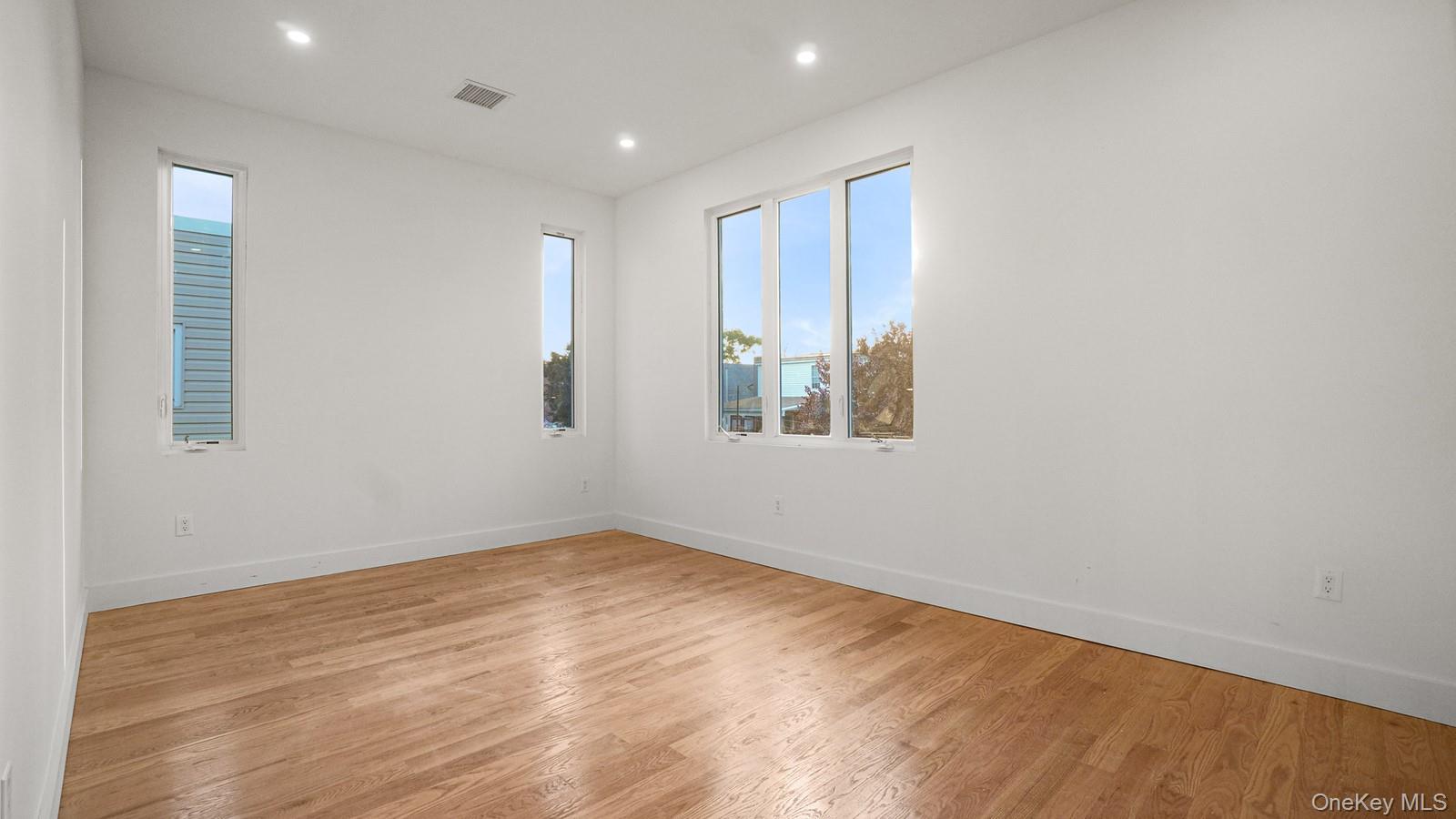 3239 Tierney Place, Bronx, NY 10465