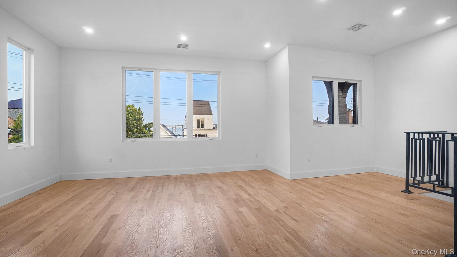 3239 Tierney Place, Bronx, NY 10465