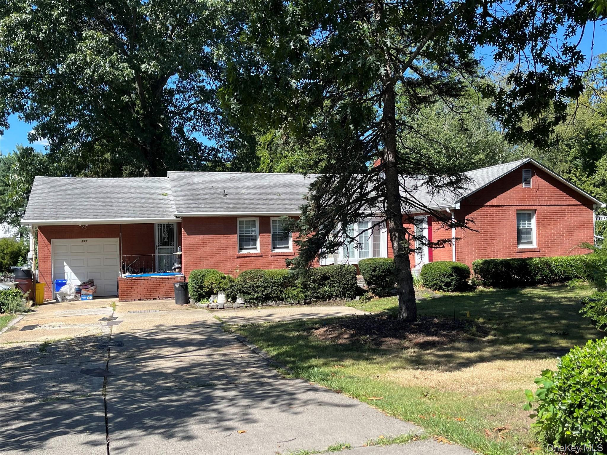 537 Ryders Ln East Bruns, Call Listing Agent, NJ 08816