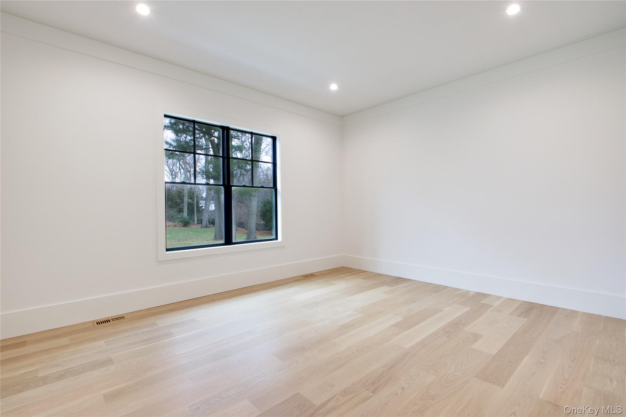 63 Fruitledge Road, Brookville, NY 11545