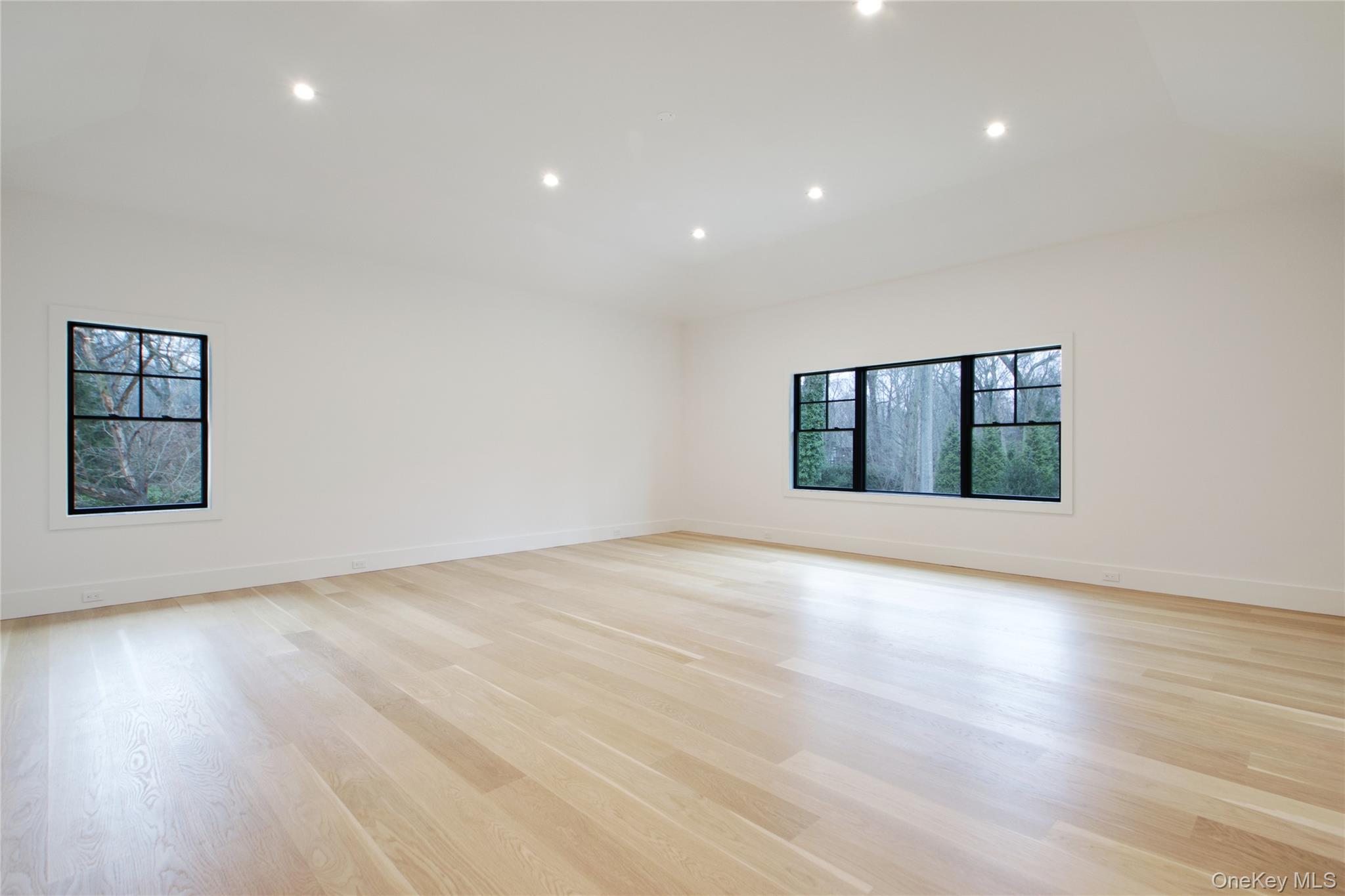 63 Fruitledge Road, Brookville, NY 11545