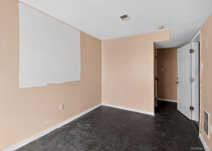 623 ILYSSA Way, Staten Island, NY 10312