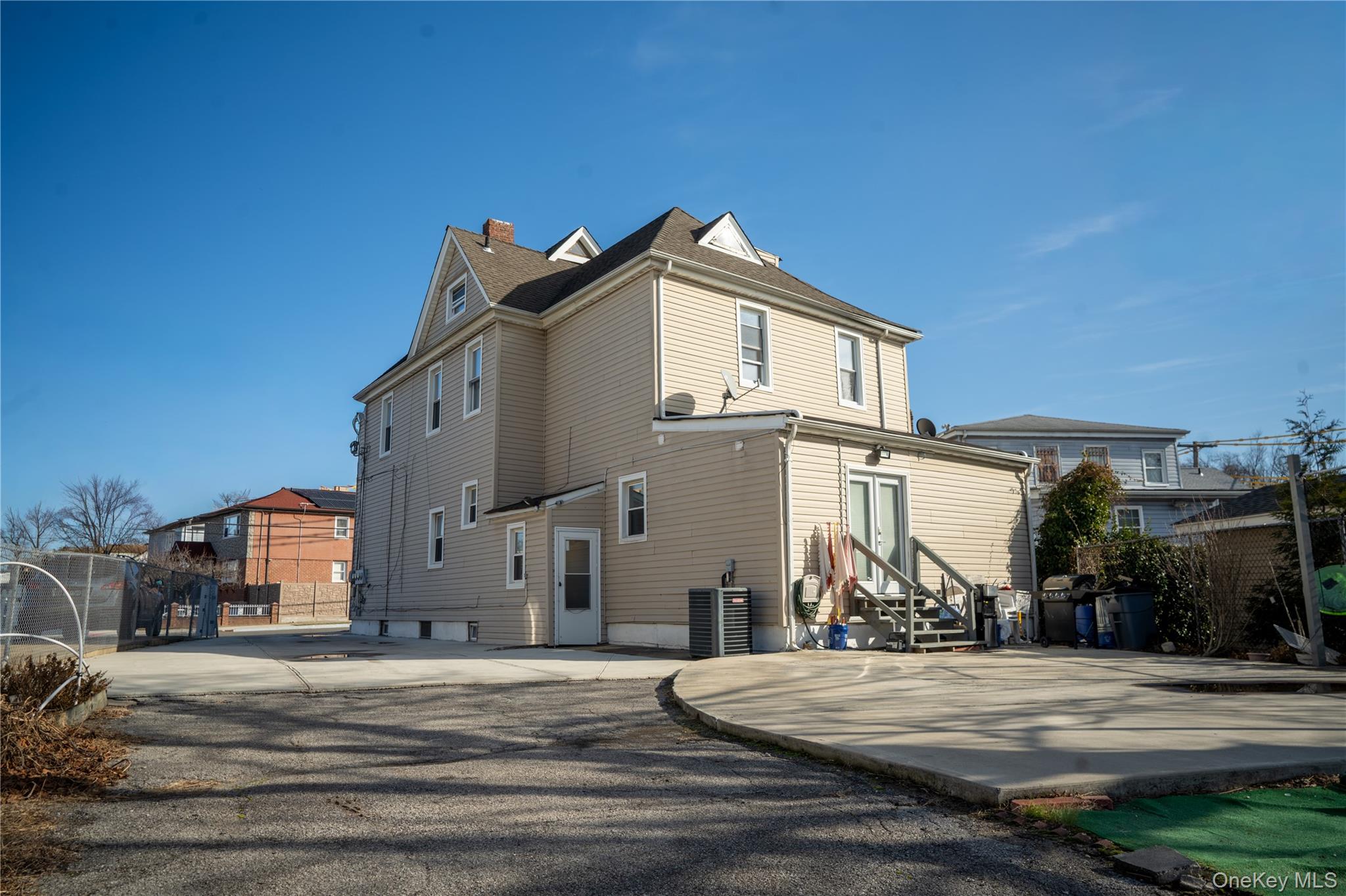 25620 Francis Lewis Boulevard, Rosedale, NY 11422