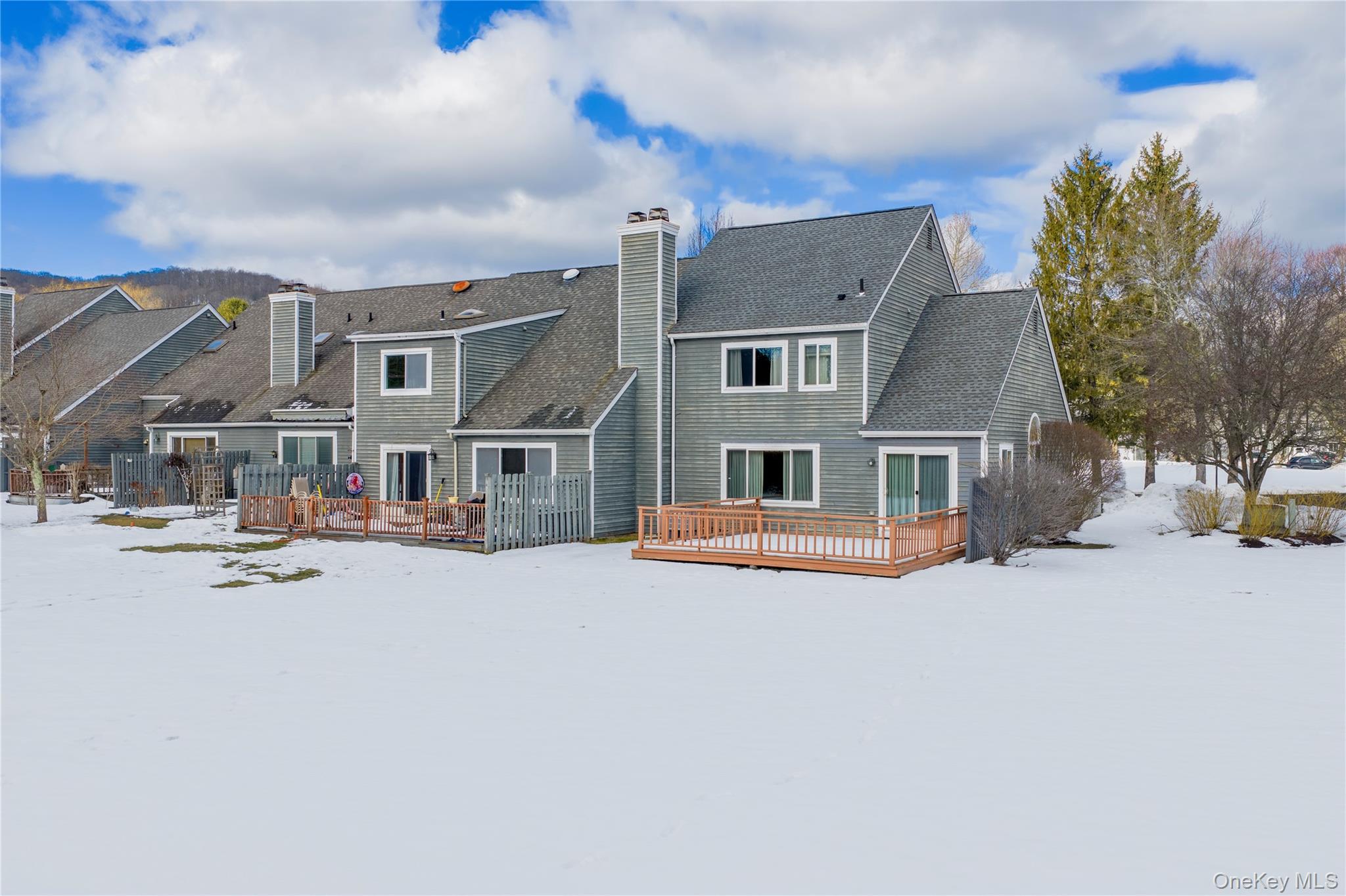 13 Cushing Green S, Pawling, NY 12564