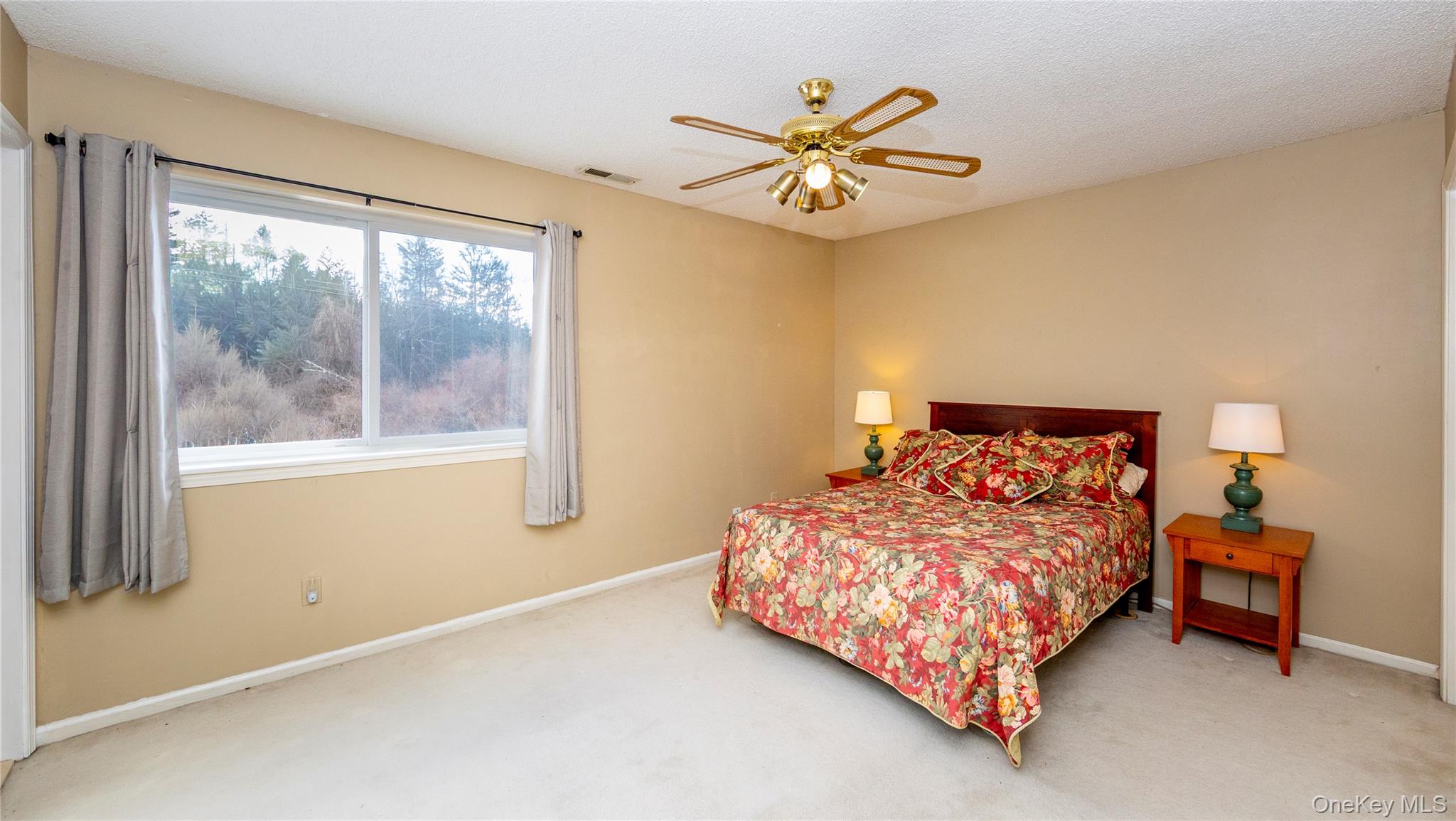 13 Cushing Green S, Pawling, NY 12564