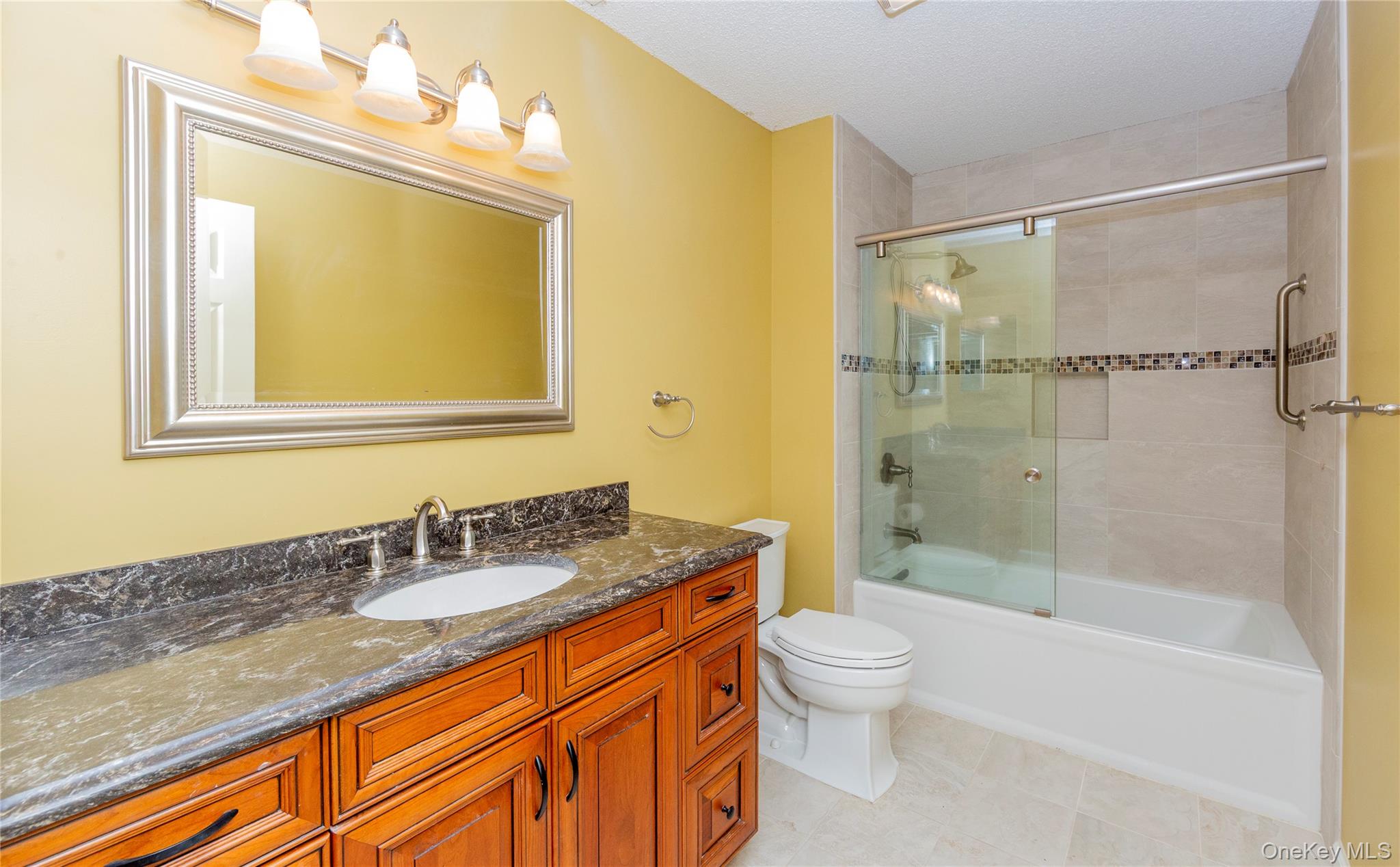 13 Cushing Green S, Pawling, NY 12564