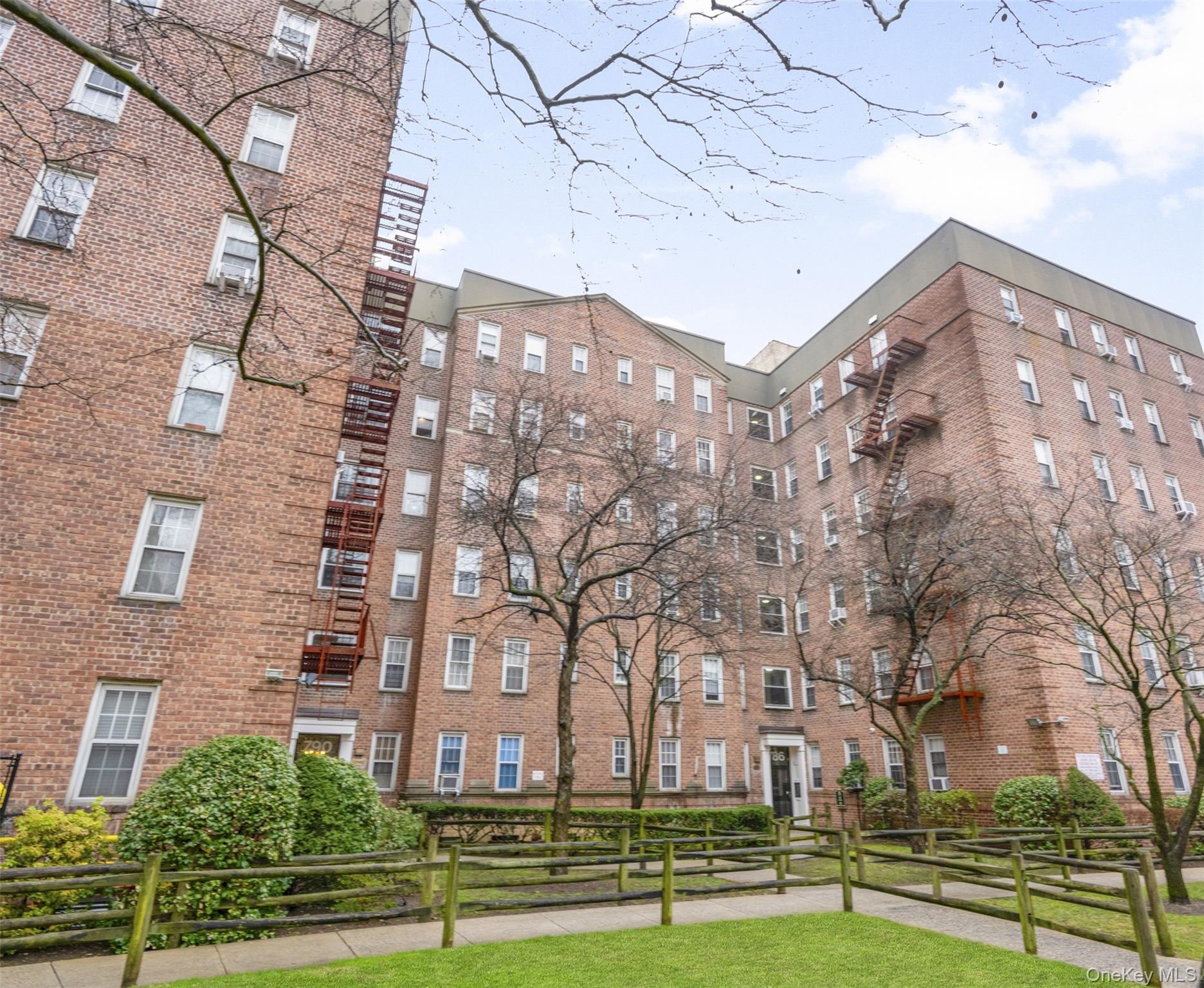 786 Bronx River Road # B65, Bronxville, NY 10708