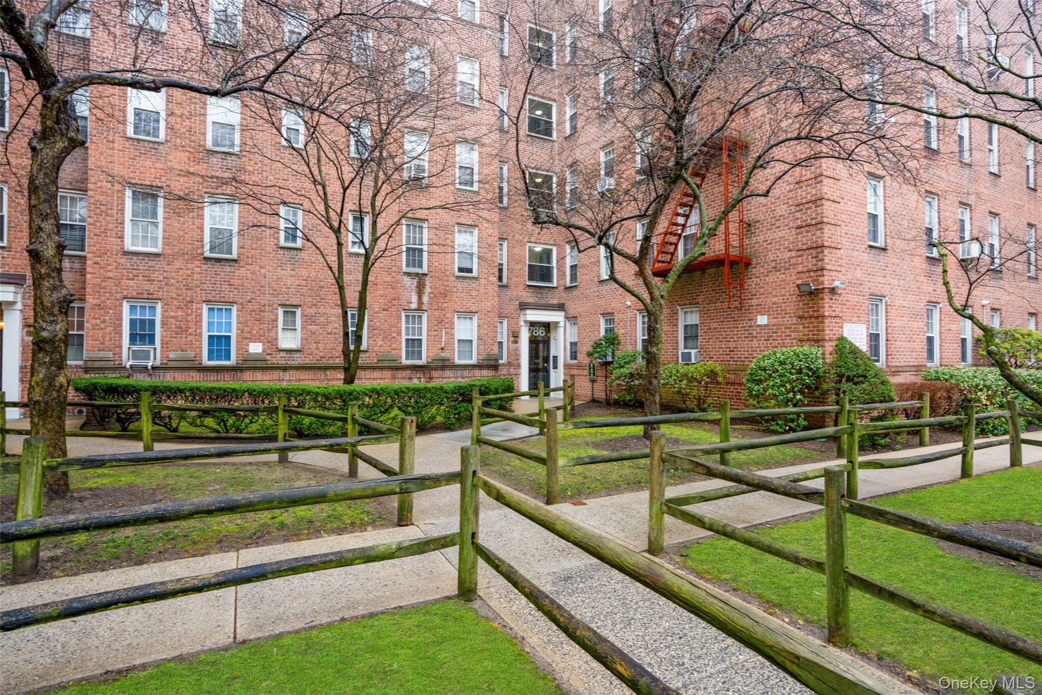 786 Bronx River Road # B65, Bronxville, NY 10708