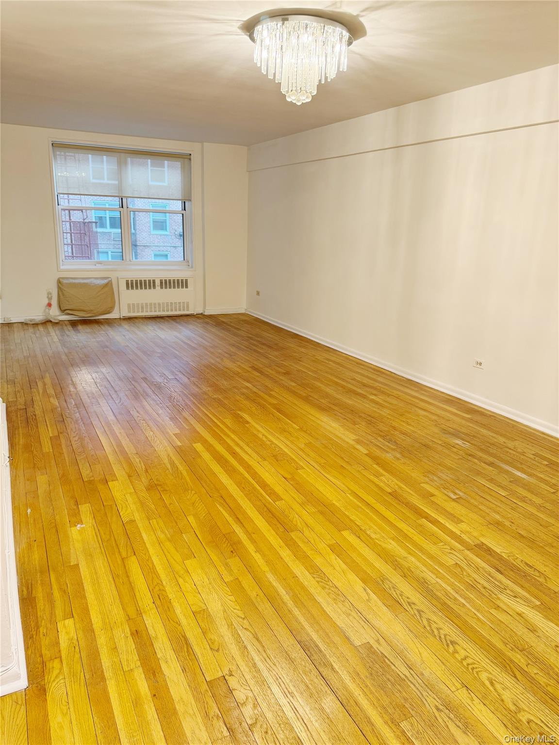 142-05 Roosevelt Avenue # 328, Flushing, NY 11354