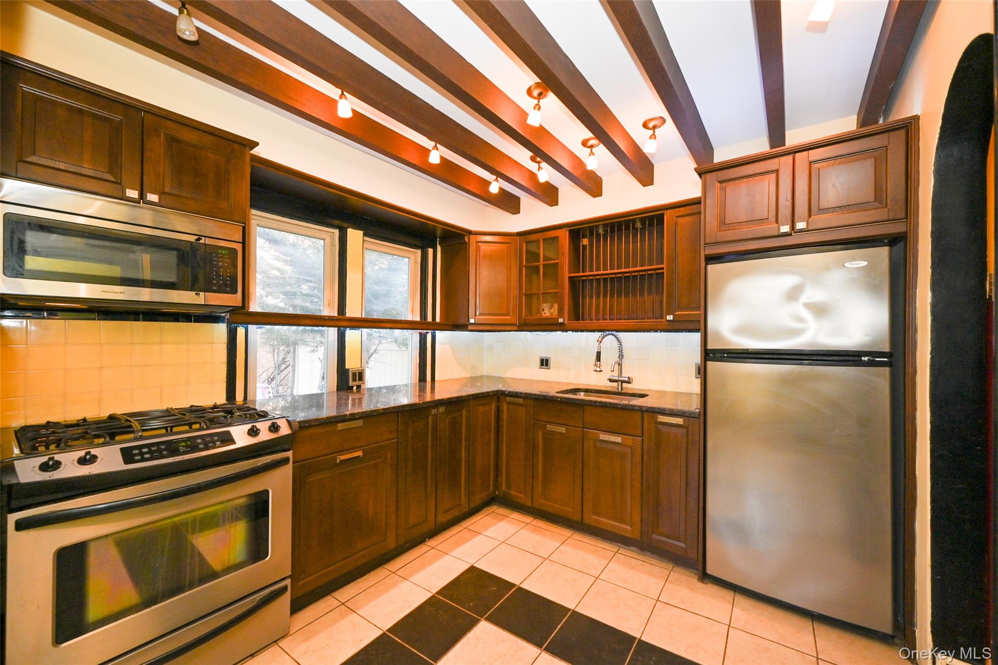 19501 45th Avenue, Flushing, NY 11358