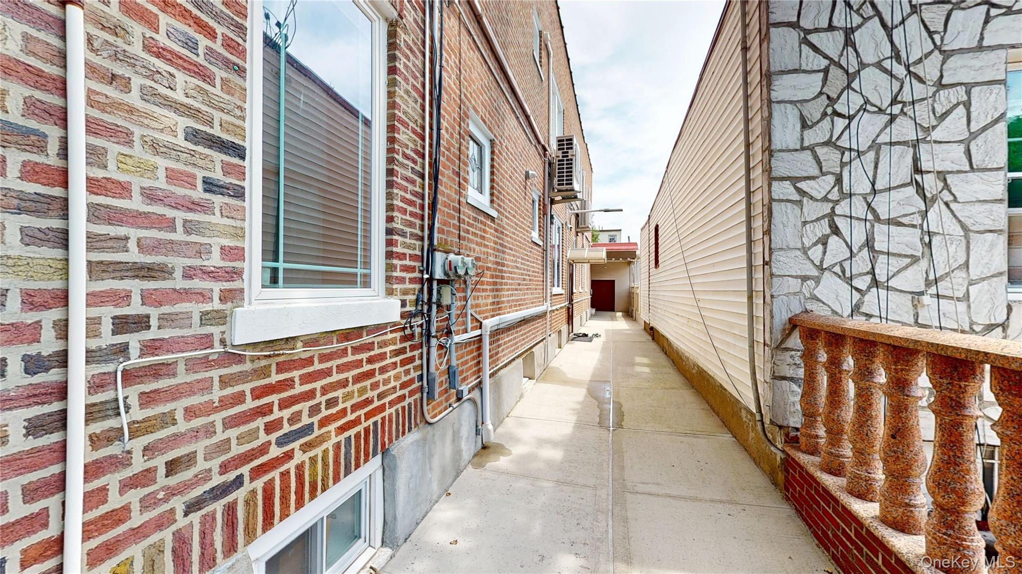 219 Shepherd Avenue, Brooklyn, NY 11208