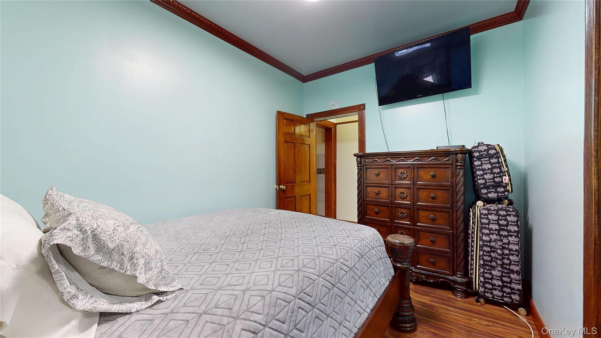 219 Shepherd Avenue, Brooklyn, NY 11208