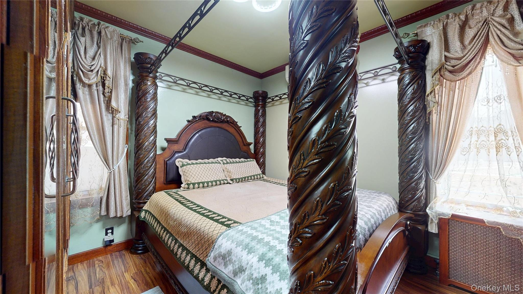 219 Shepherd Avenue, Brooklyn, NY 11208