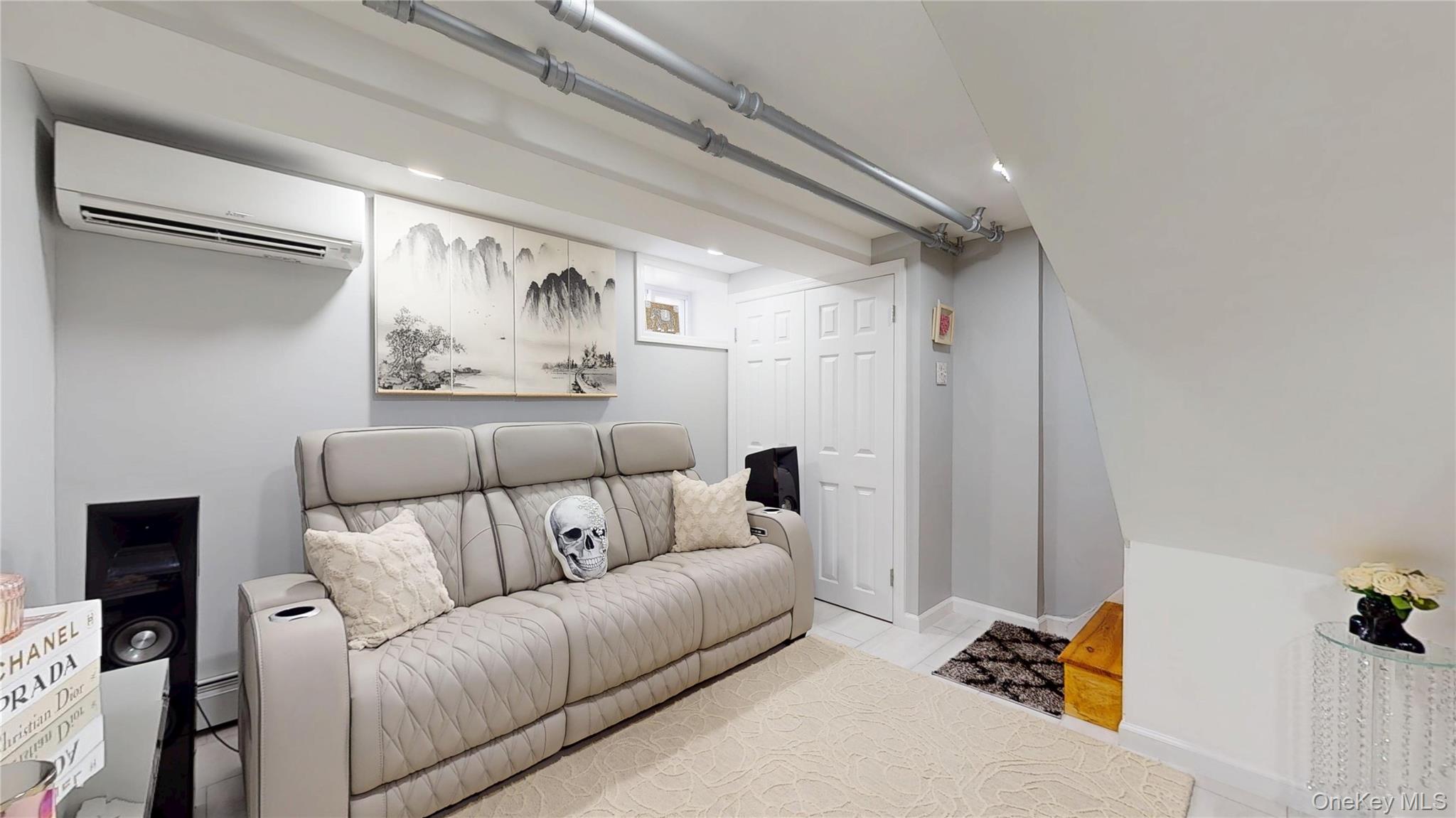 219 Shepherd Avenue, Brooklyn, NY 11208