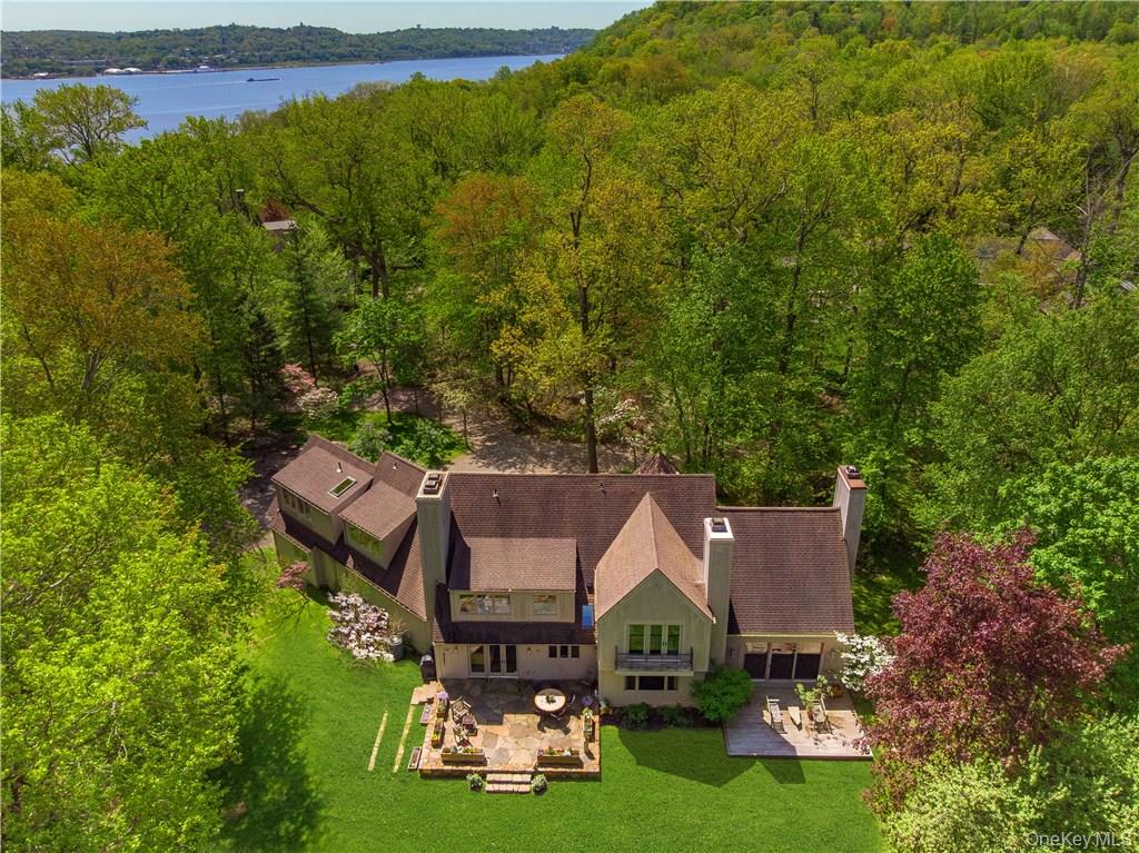50 Woods Road, Palisades, NY 10964
